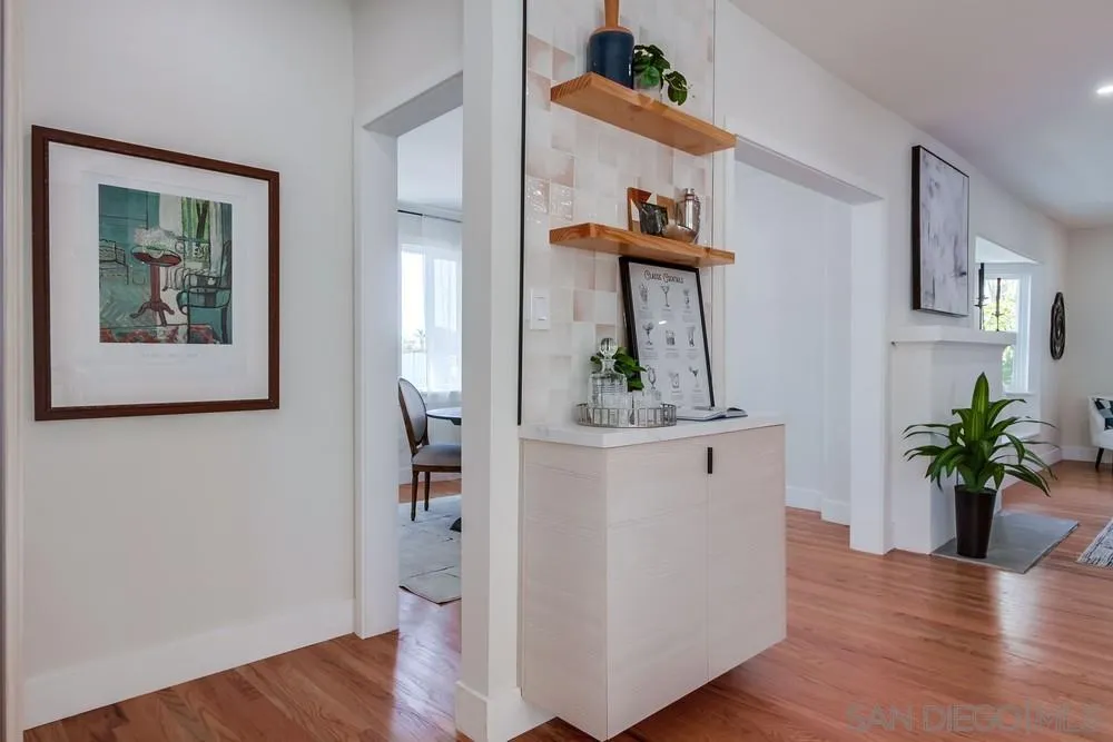 https://cdn.realtyfeed.com/cdn/127/250041846/9d1e90dafd861301d0d79ca16770c2ba.webp