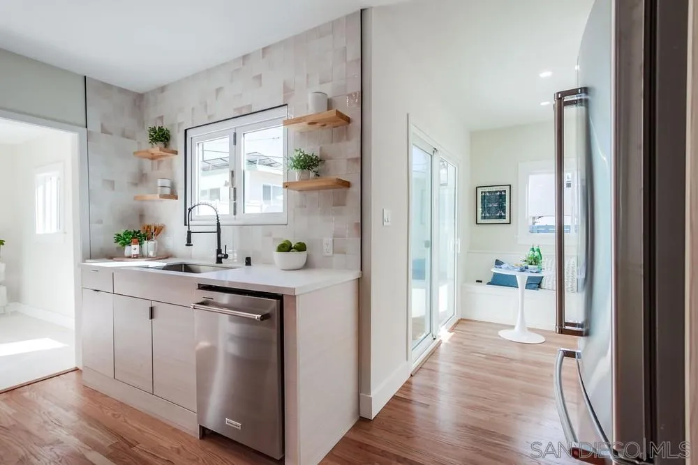 https://cdn.realtyfeed.com/cdn/127/250041846/b6832cffc036e7d3af925a7d0e735fff.webp