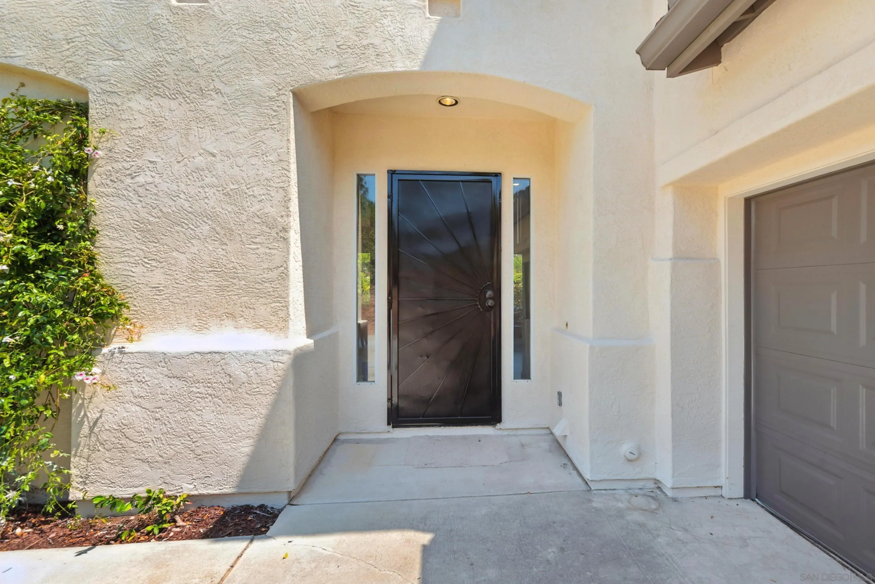 https://cdn.realtyfeed.com/cdn/127/250041848/bf422d7bb00ee49dcaf7d2440de82a36.webp