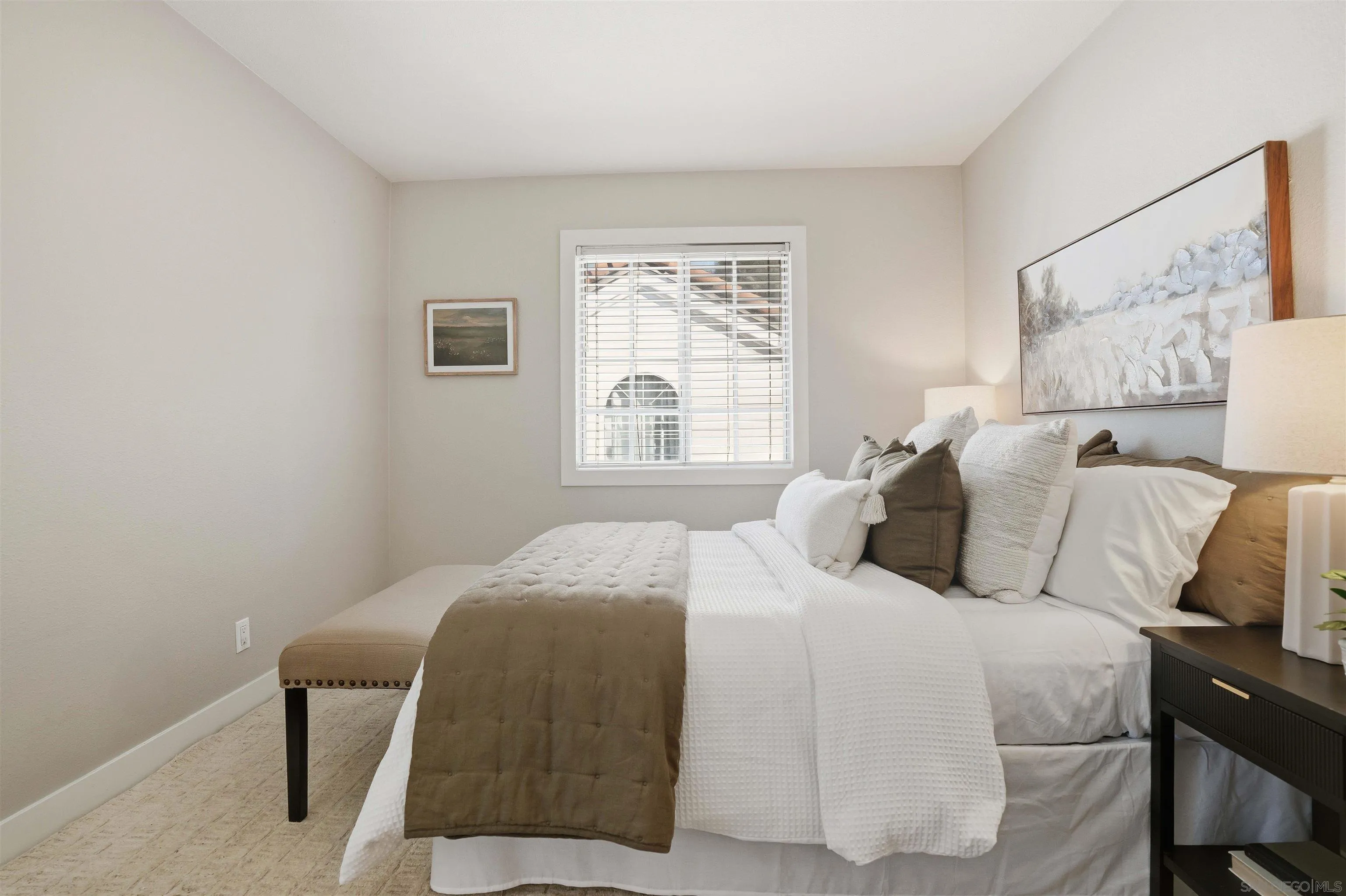 https://cdn.realtyfeed.com/cdn/127/250041849/36c2069364e4dc3abc3fd44590ed64e0.webp