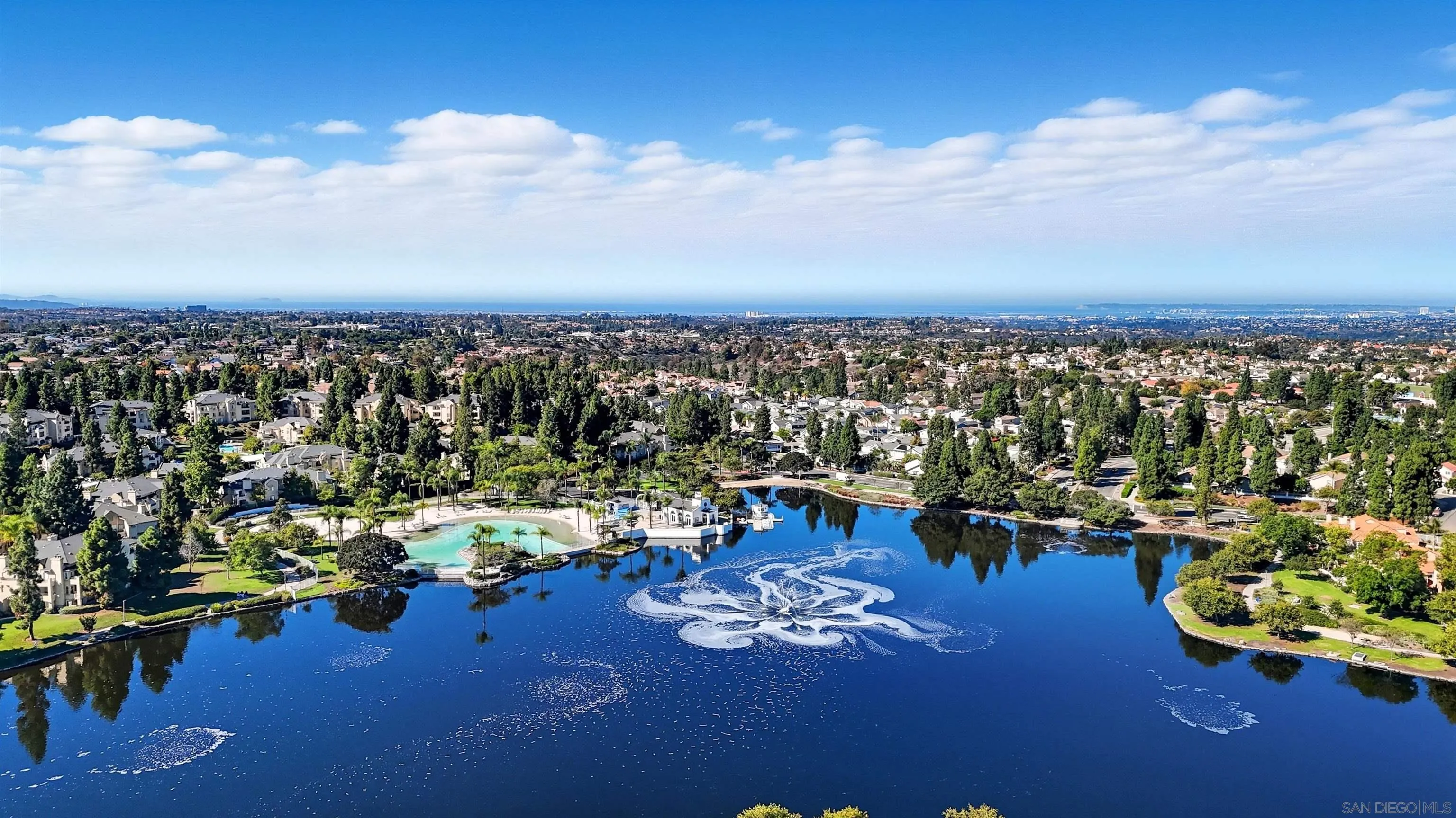 https://cdn.realtyfeed.com/cdn/127/250041849/cc5b100826e3715d0c8f6566132ba933.webp