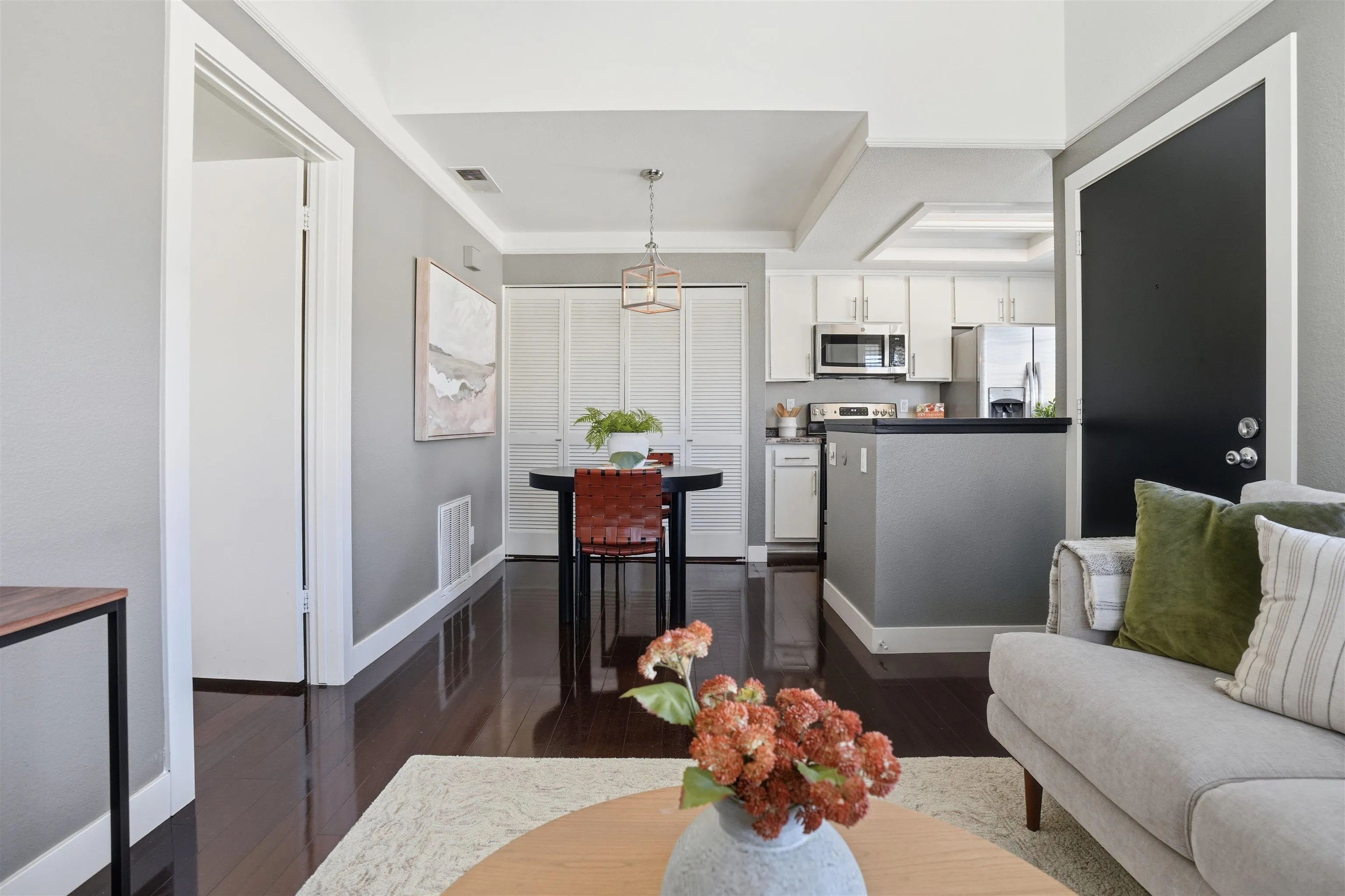 https://cdn.realtyfeed.com/cdn/127/250041849/e0e81ffd305ffe09ef9a8324bd5e2825.webp