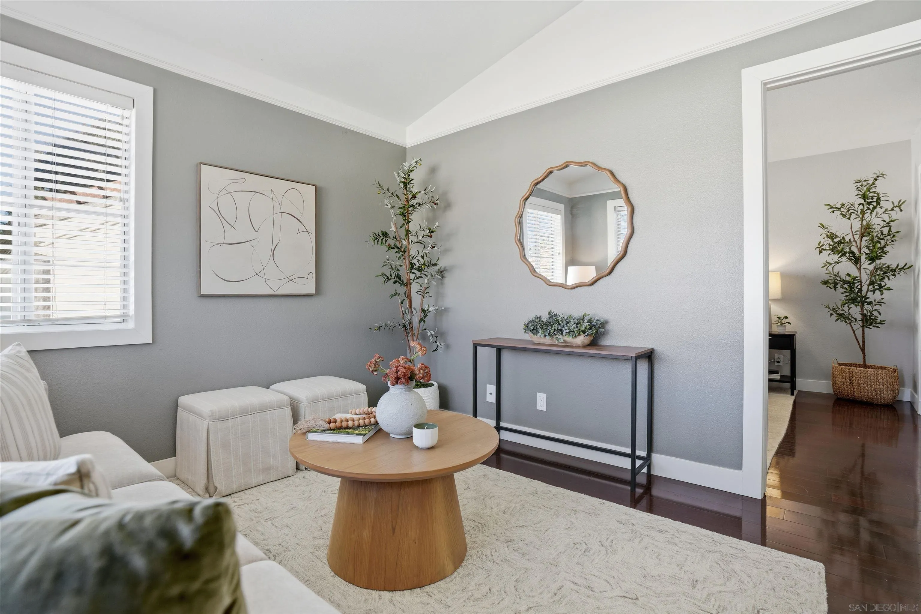 https://cdn.realtyfeed.com/cdn/127/250041849/fcfc986645a61c1951c07f053460e08c.webp
