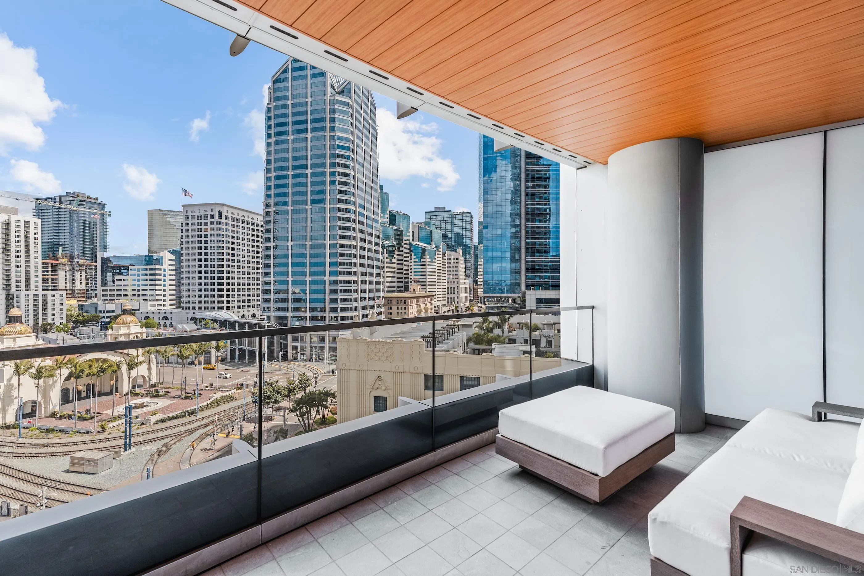 https://cdn.realtyfeed.com/cdn/127/250041853/bd328b6d7b9cab4555324731d36cc381.webp