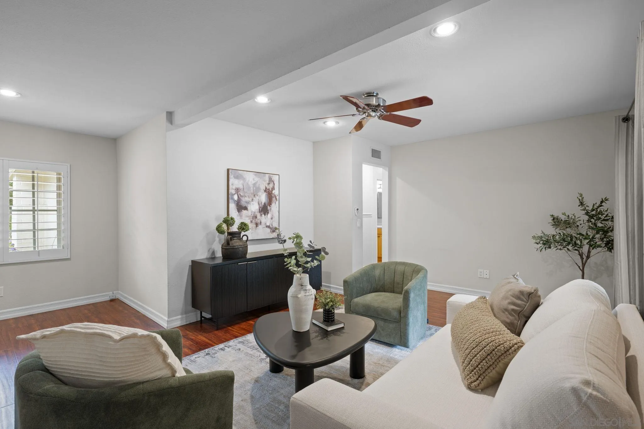 https://cdn.realtyfeed.com/cdn/127/250041854/2853934076b56a64b9df14b54ef01bb2.webp