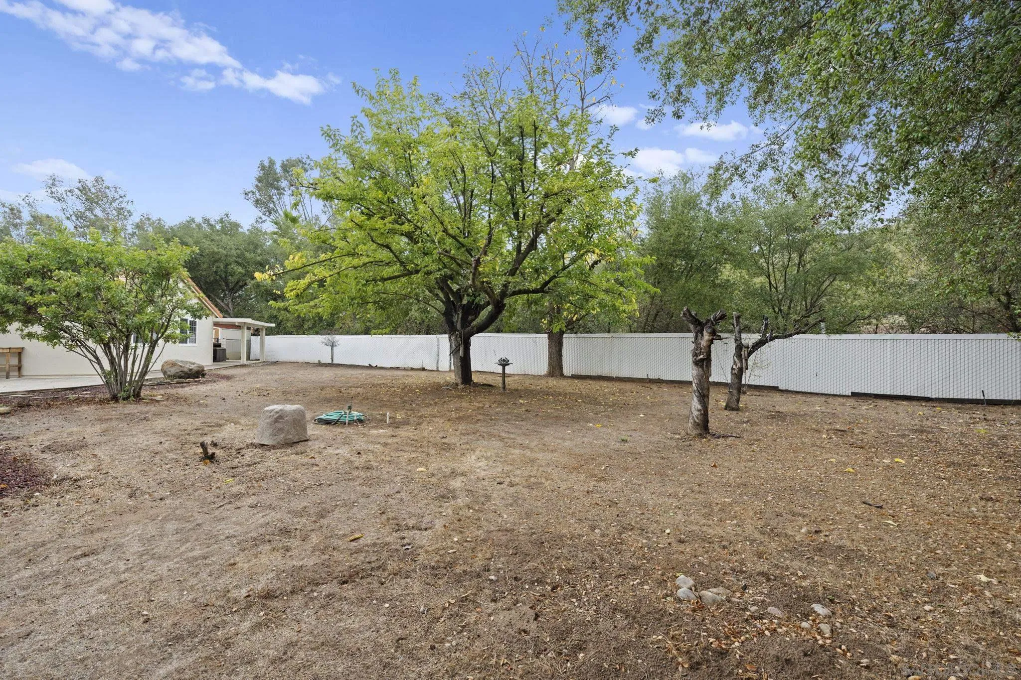 https://cdn.realtyfeed.com/cdn/127/250041854/a16aab6ef119568cd80abcc14025e0c3.webp
