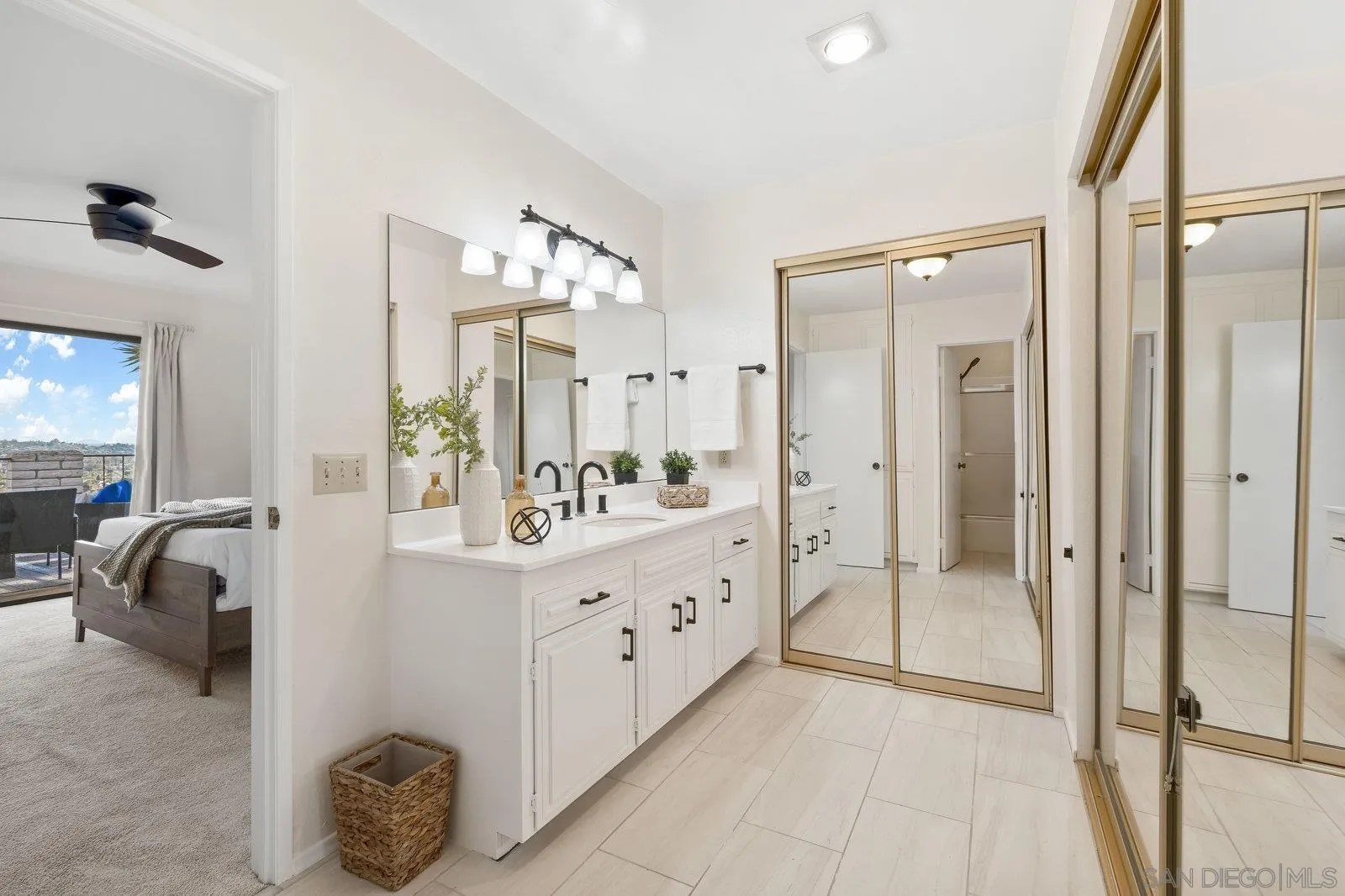 https://cdn.realtyfeed.com/cdn/127/250041863/9de37147daa1e42f17684d963bb5fb62.webp