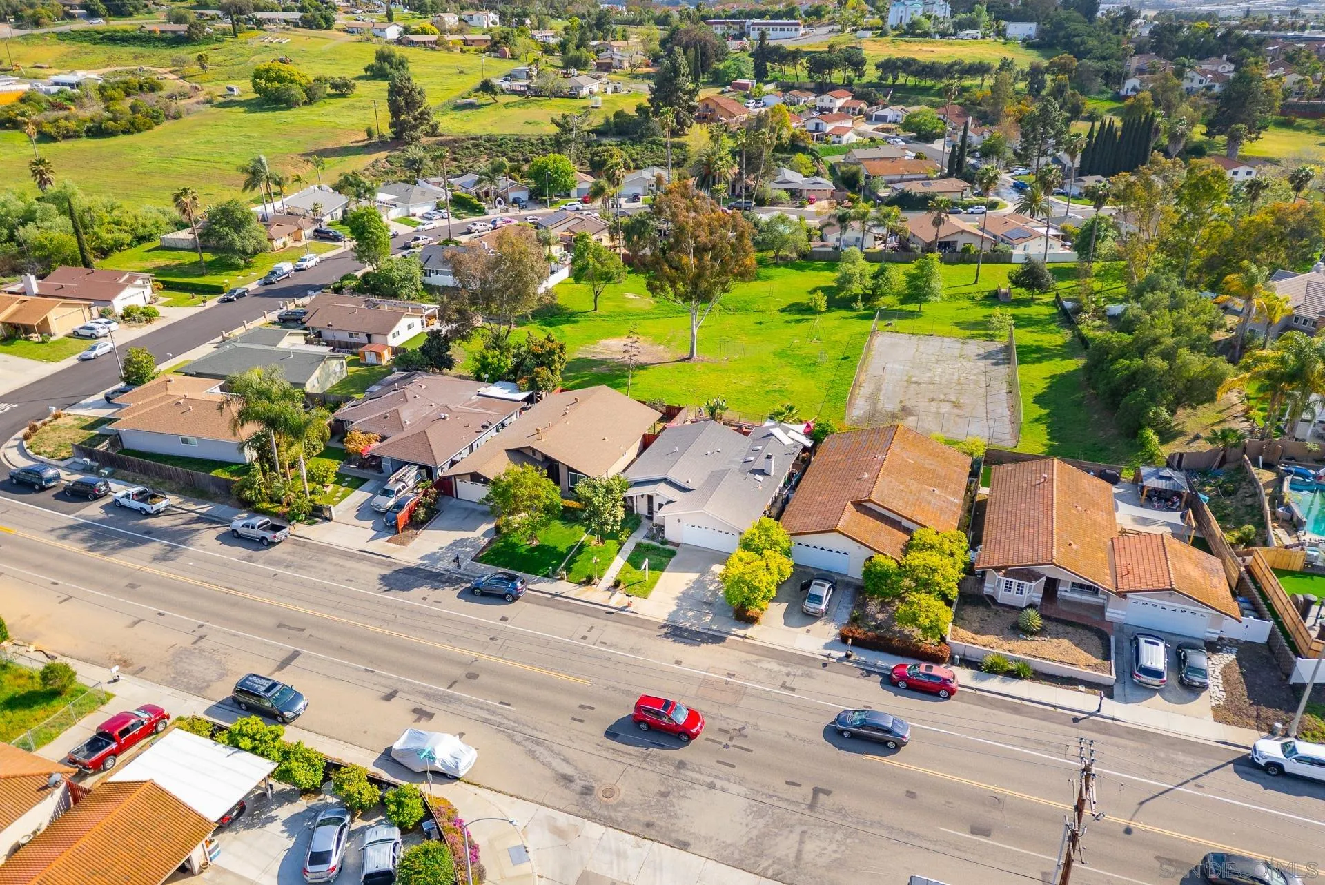 https://cdn.realtyfeed.com/cdn/127/250041879/67c8440f3190ee5d0dc8bf1f1d40fb47.webp