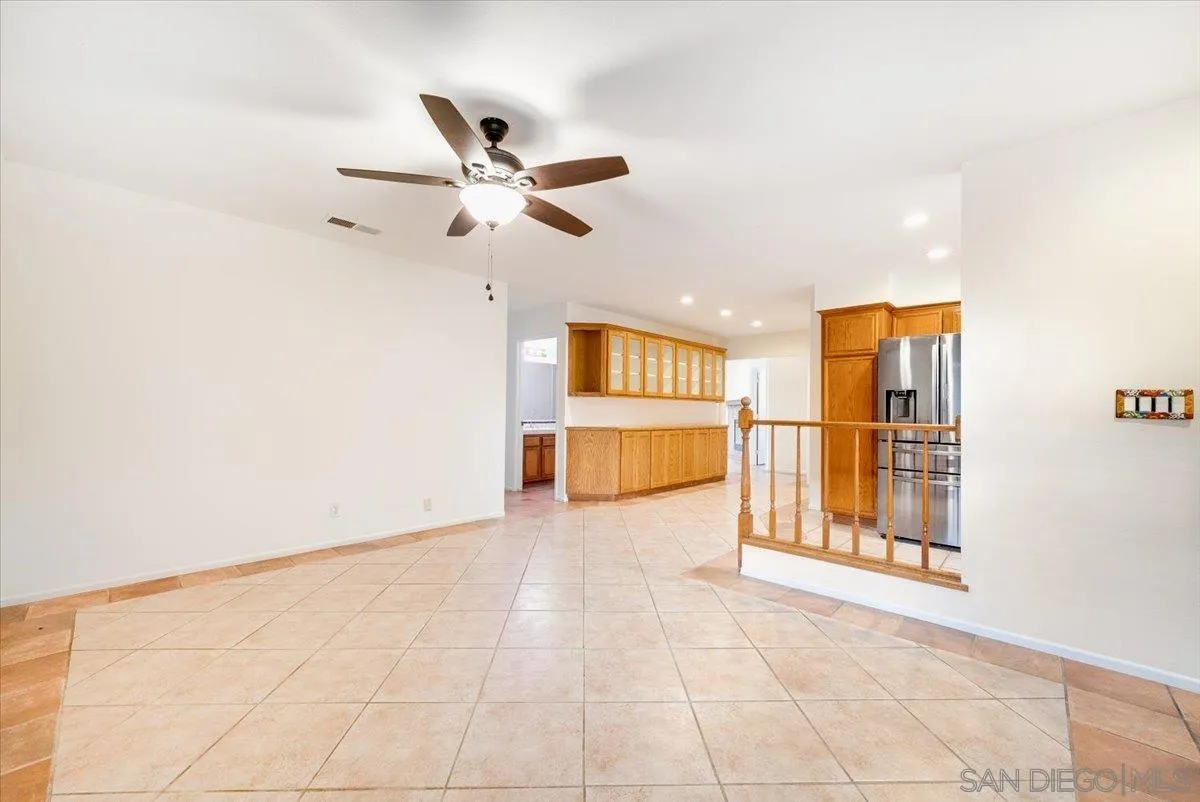 https://cdn.realtyfeed.com/cdn/127/250041879/90bae61dc32cc50b1d5fbdcbfebf2cdb.webp