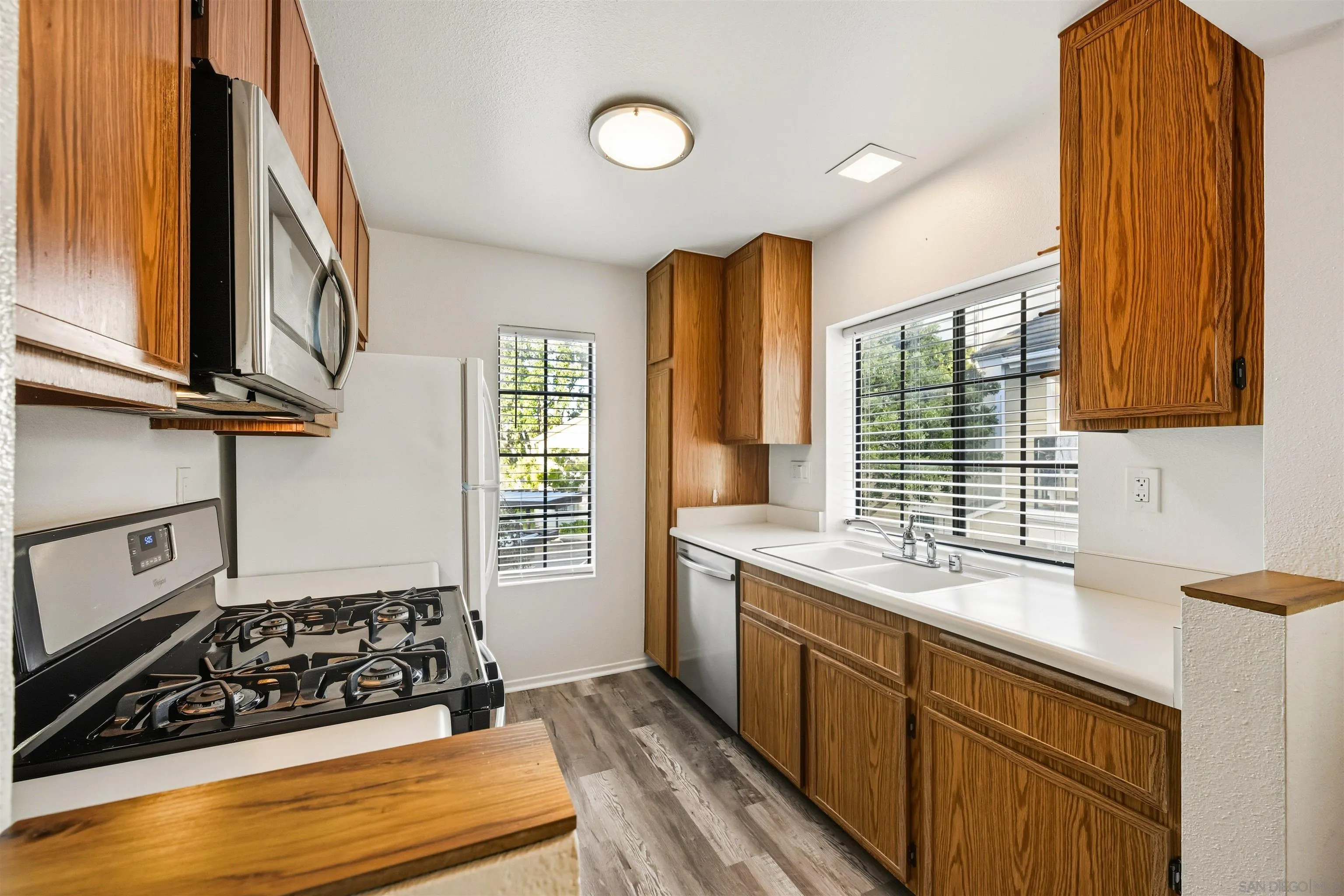 https://cdn.realtyfeed.com/cdn/127/250041880/b32fe3b8c522974904faaf2f0c447daf.webp