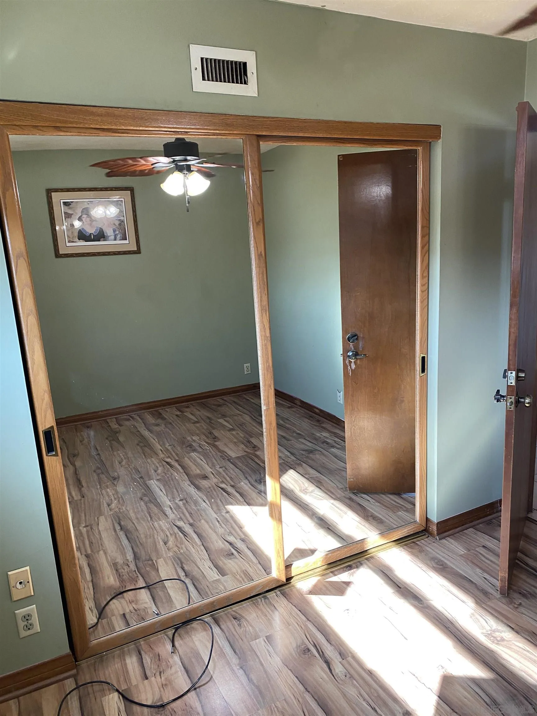 https://cdn.realtyfeed.com/cdn/127/250041882/5e56140add46f0f23dbe4a6053a69f22.webp