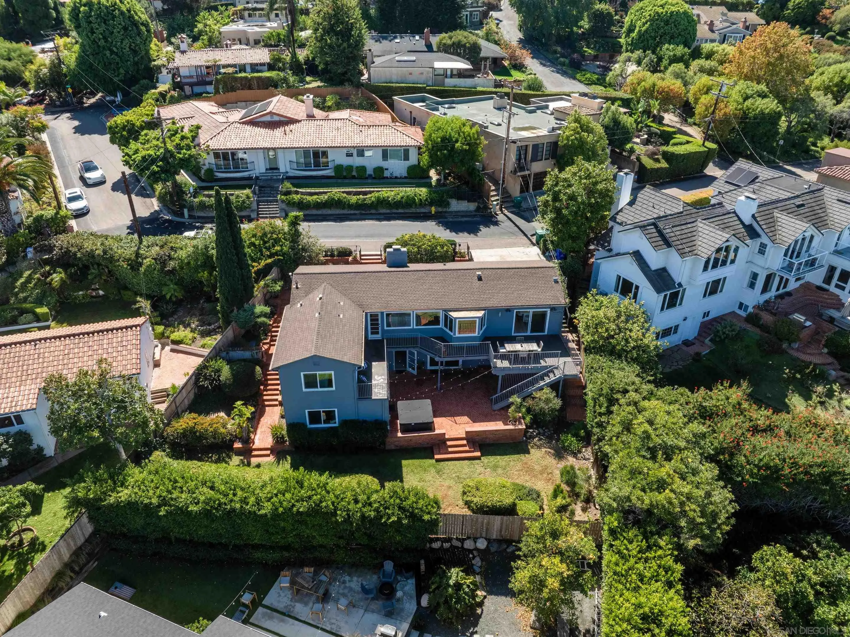 https://cdn.realtyfeed.com/cdn/127/250041883/0db78db8403a4ea9afec8ccbd34d773a.webp
