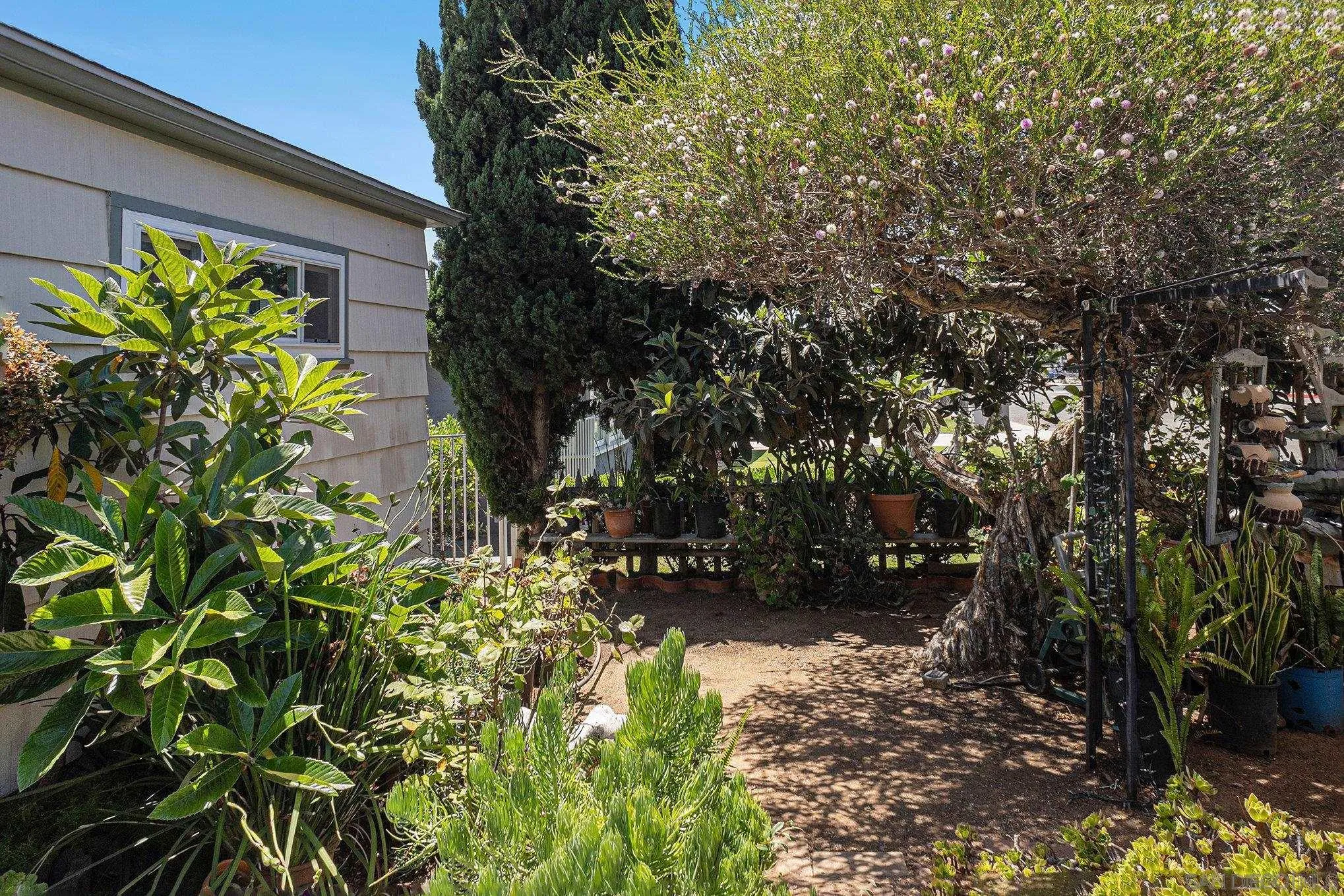 https://cdn.realtyfeed.com/cdn/127/250041889/55fa98bef34f1e1a68f4e903411aae71.webp
