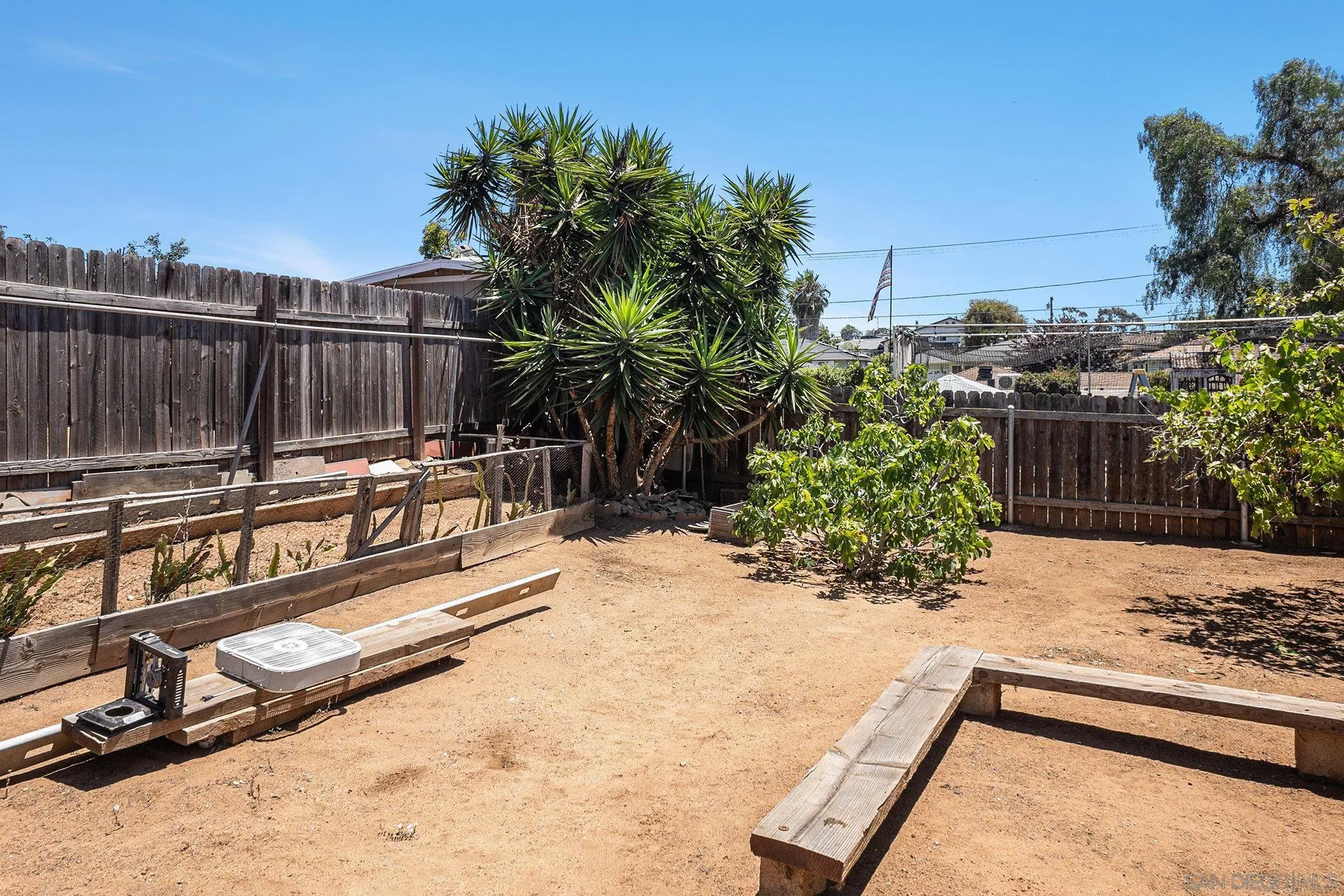 https://cdn.realtyfeed.com/cdn/127/250041889/628c7aa871ae646fa18aff0ec2ec9f84.webp