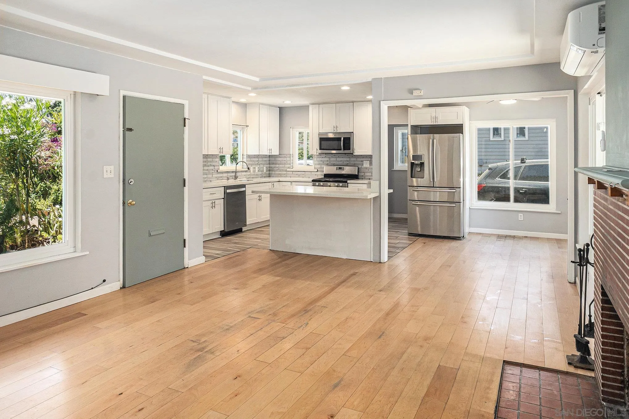https://cdn.realtyfeed.com/cdn/127/250041889/ff05475253d1c93a4076206608f5c46c.webp