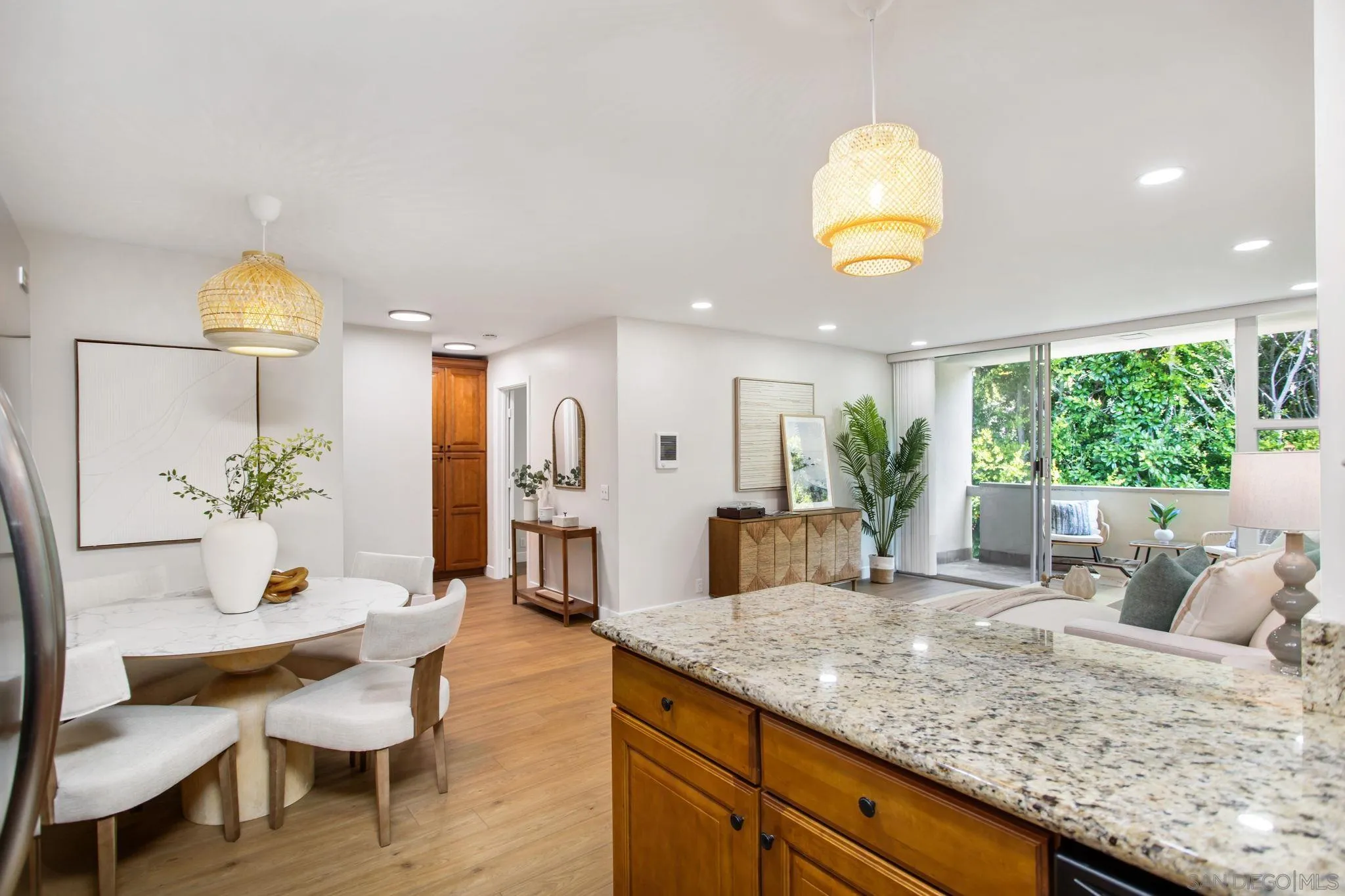 https://cdn.realtyfeed.com/cdn/127/250041891/44c2f36975b3f4ff265c93cfc1ce48f6.webp