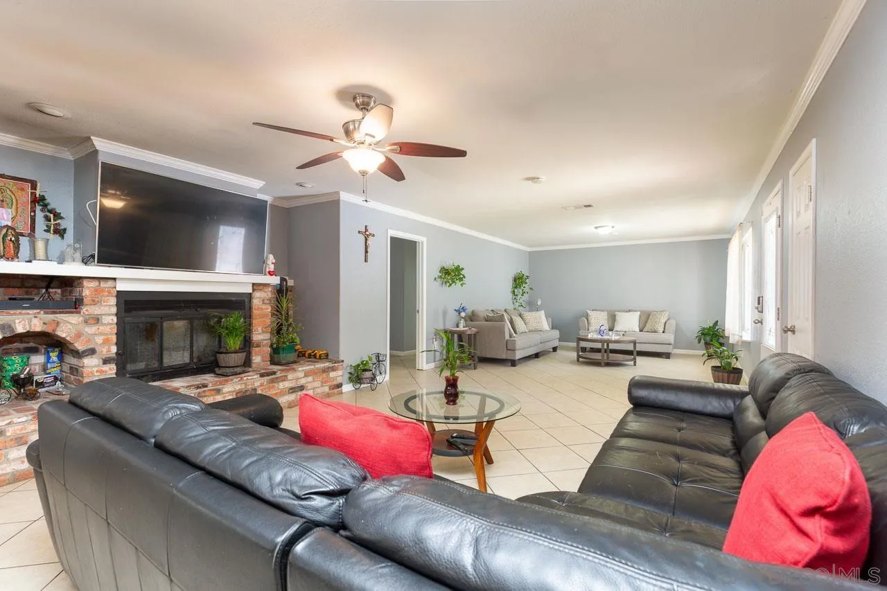 https://cdn.realtyfeed.com/cdn/127/250041892/9331b9f396af9d1cf304cf1d05ba74ac.webp