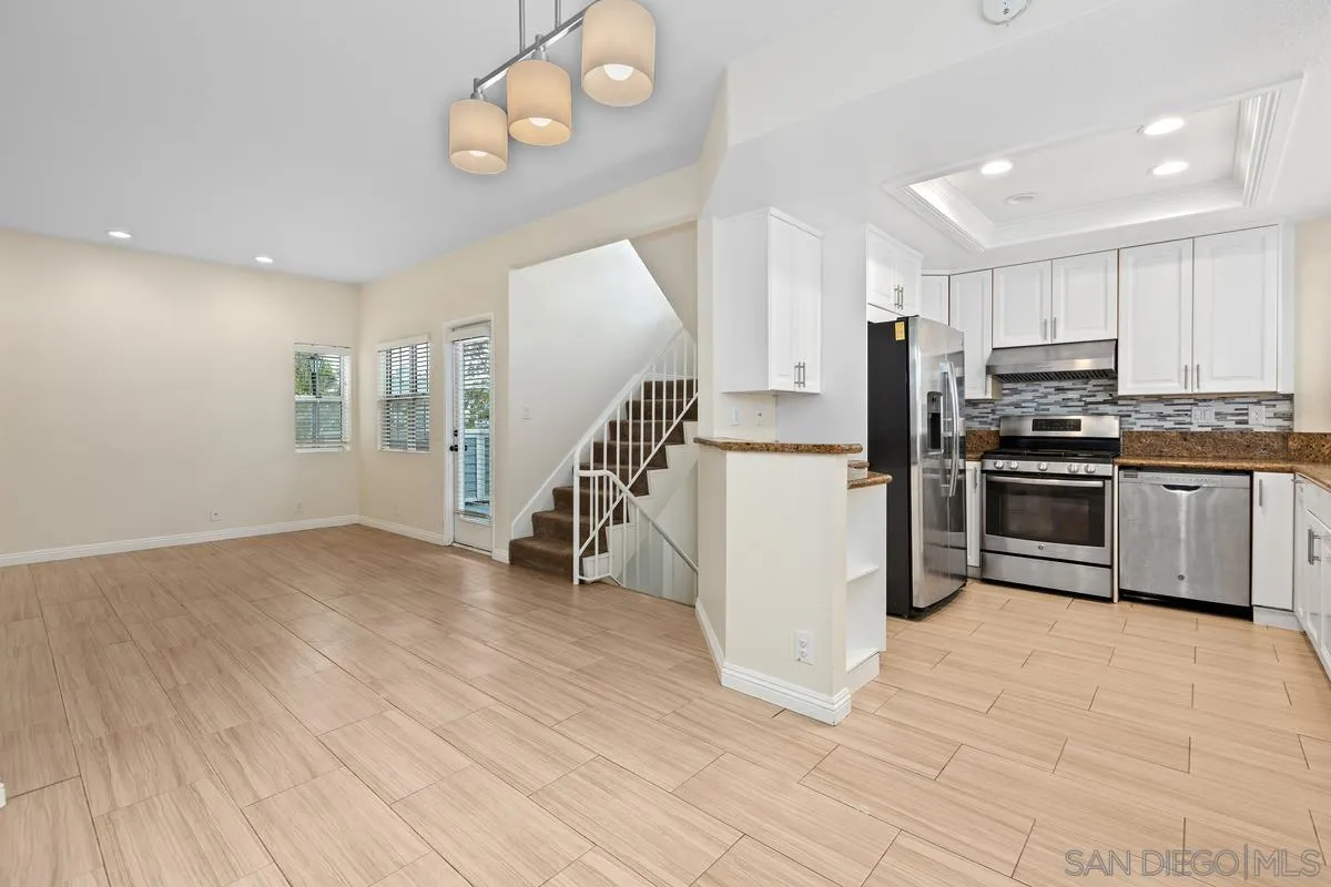 Photo #8: 250041896 Listing: Photo #8