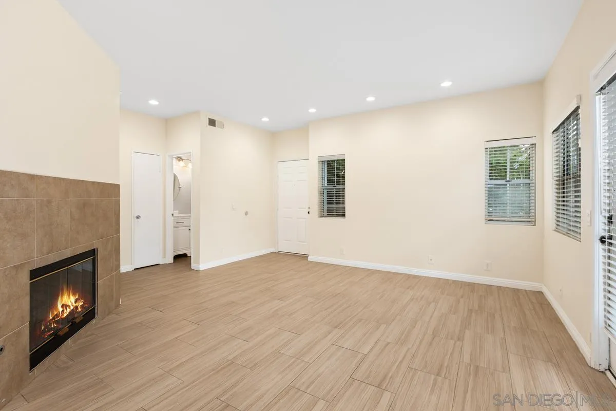 Photo #5: 250041896 Listing 