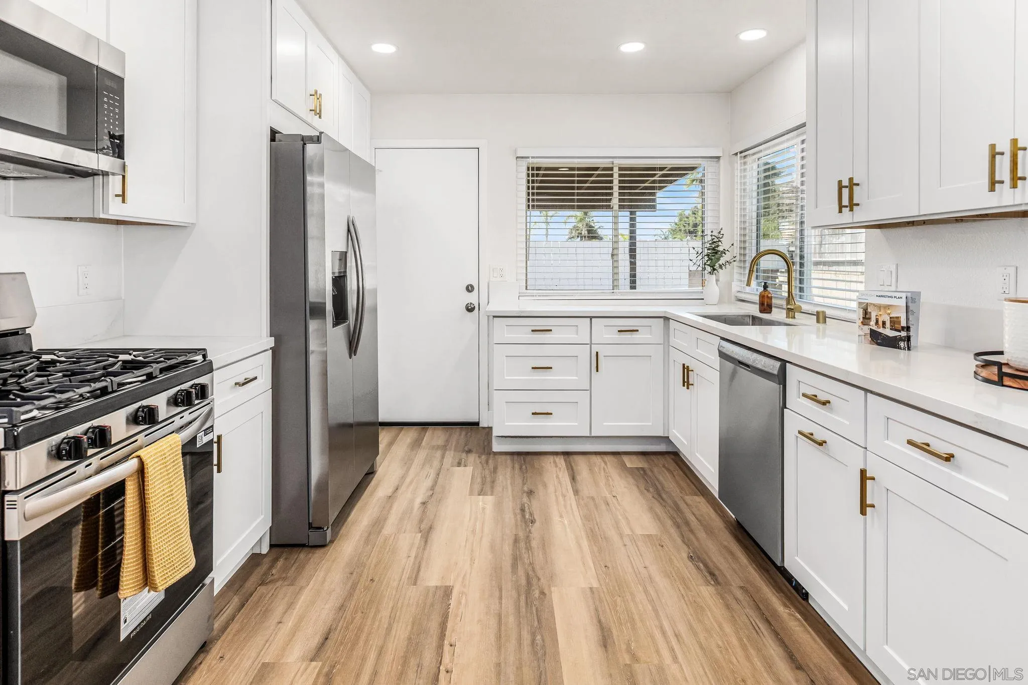 https://cdn.realtyfeed.com/cdn/127/250041898/3117264b1543b22f23b20eb387763e0d.webp