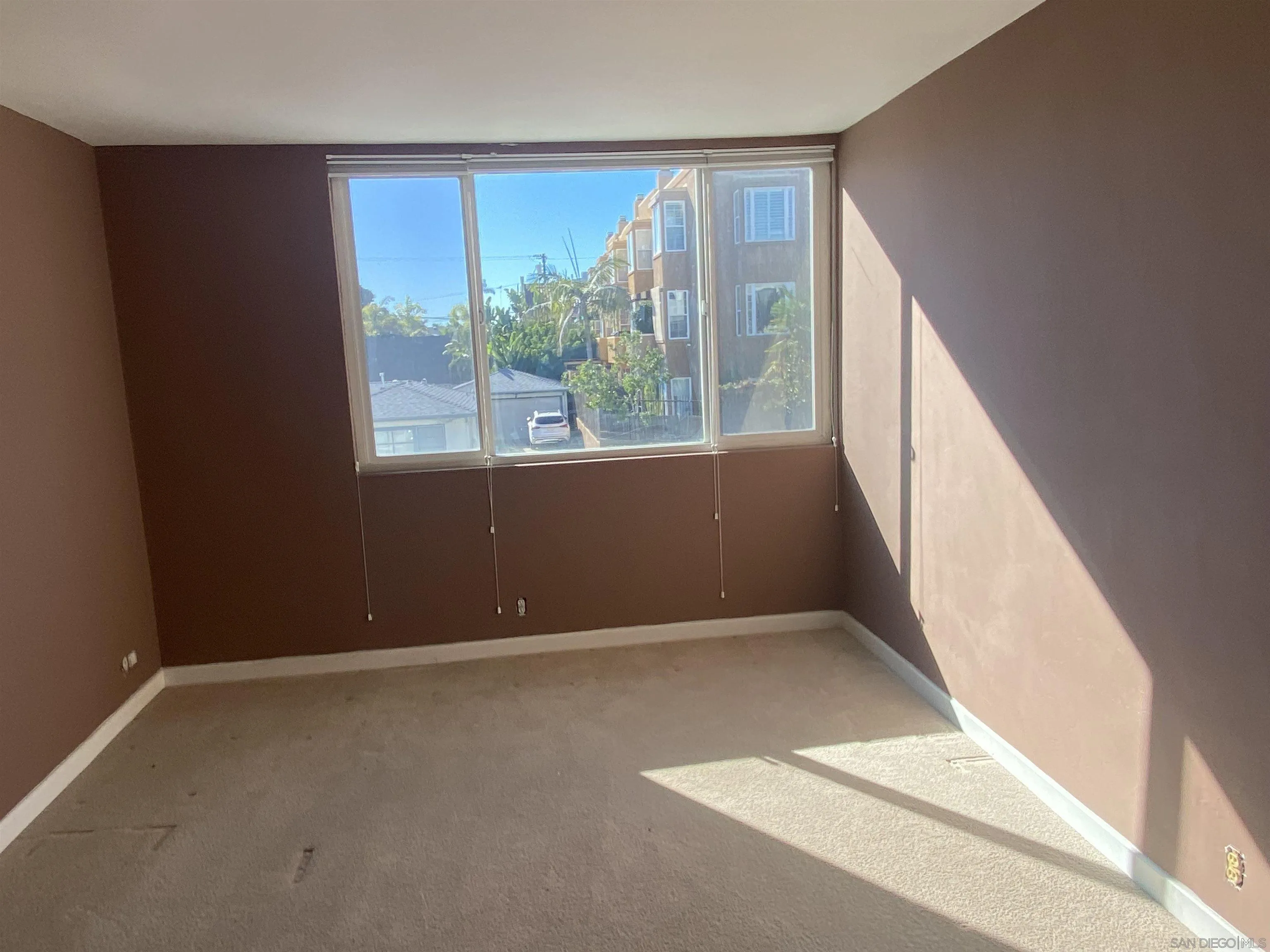 https://cdn.realtyfeed.com/cdn/127/250041900/50d1a8cb07ecbdca8b2513f14b931f0c.webp
