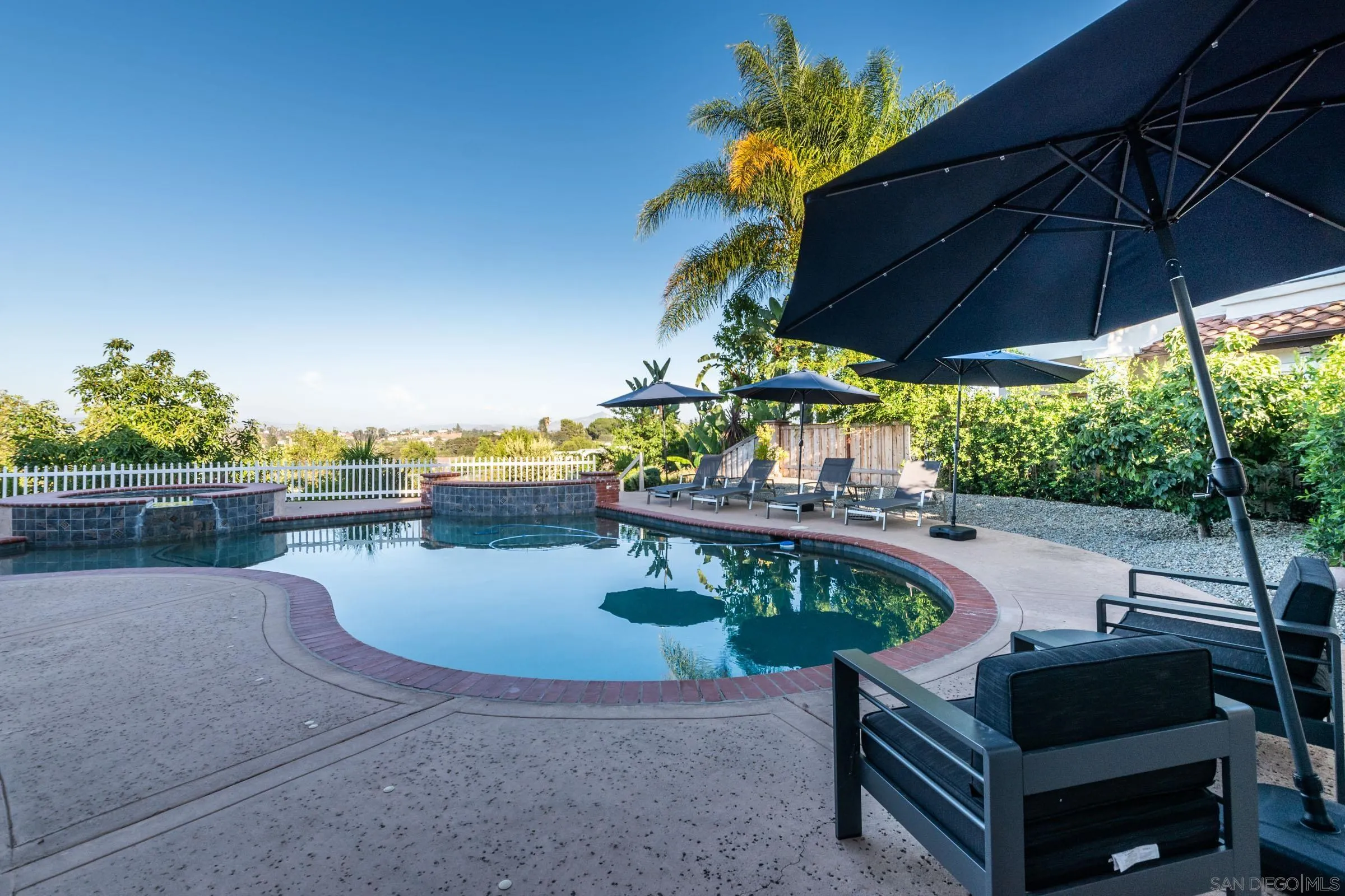 https://cdn.realtyfeed.com/cdn/127/250041901/875c64cfc9b4b6a1fa921bb36e48d71b.webp