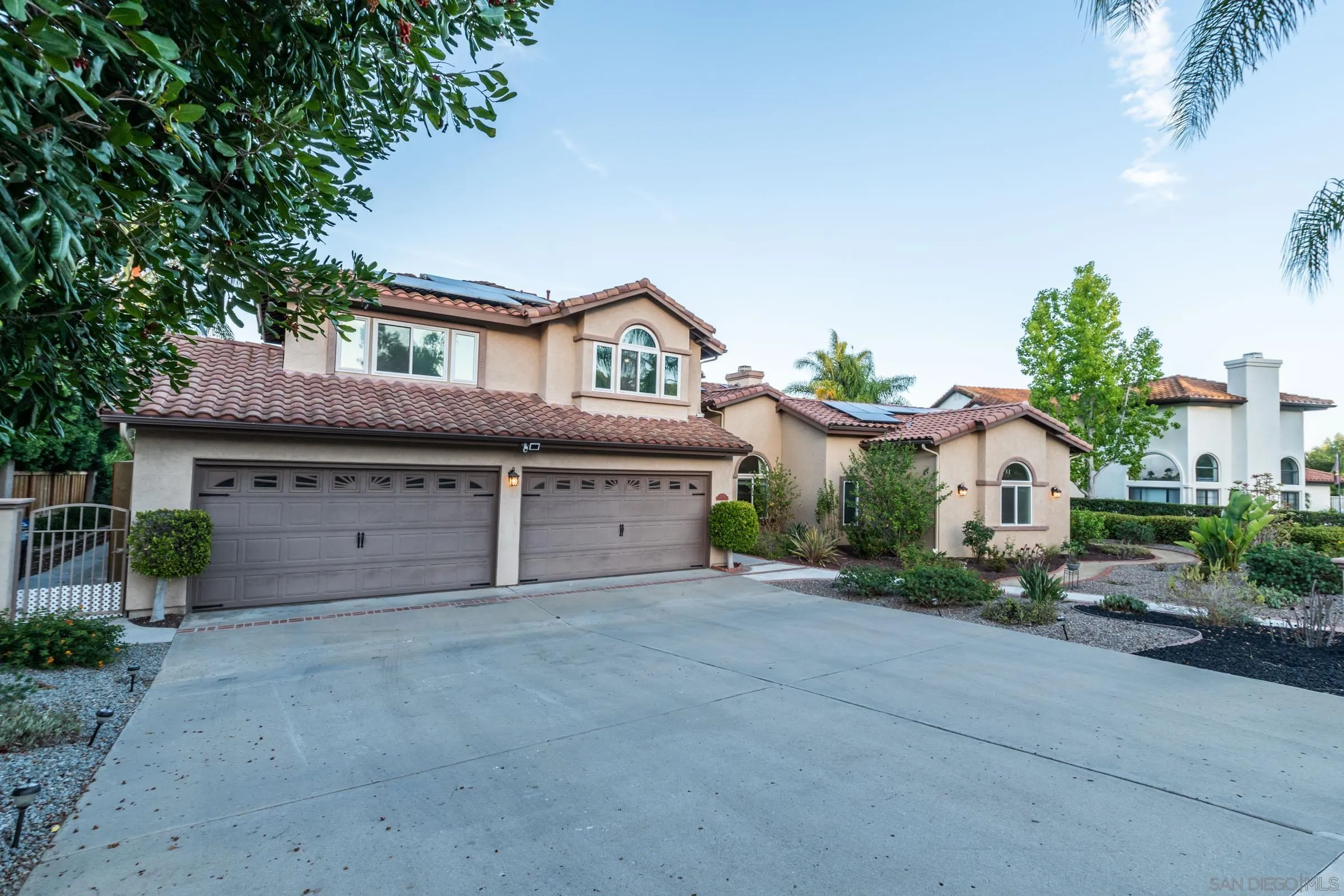 https://cdn.realtyfeed.com/cdn/127/250041901/a854085e7c98f5098aaa4f161ddc7033.webp