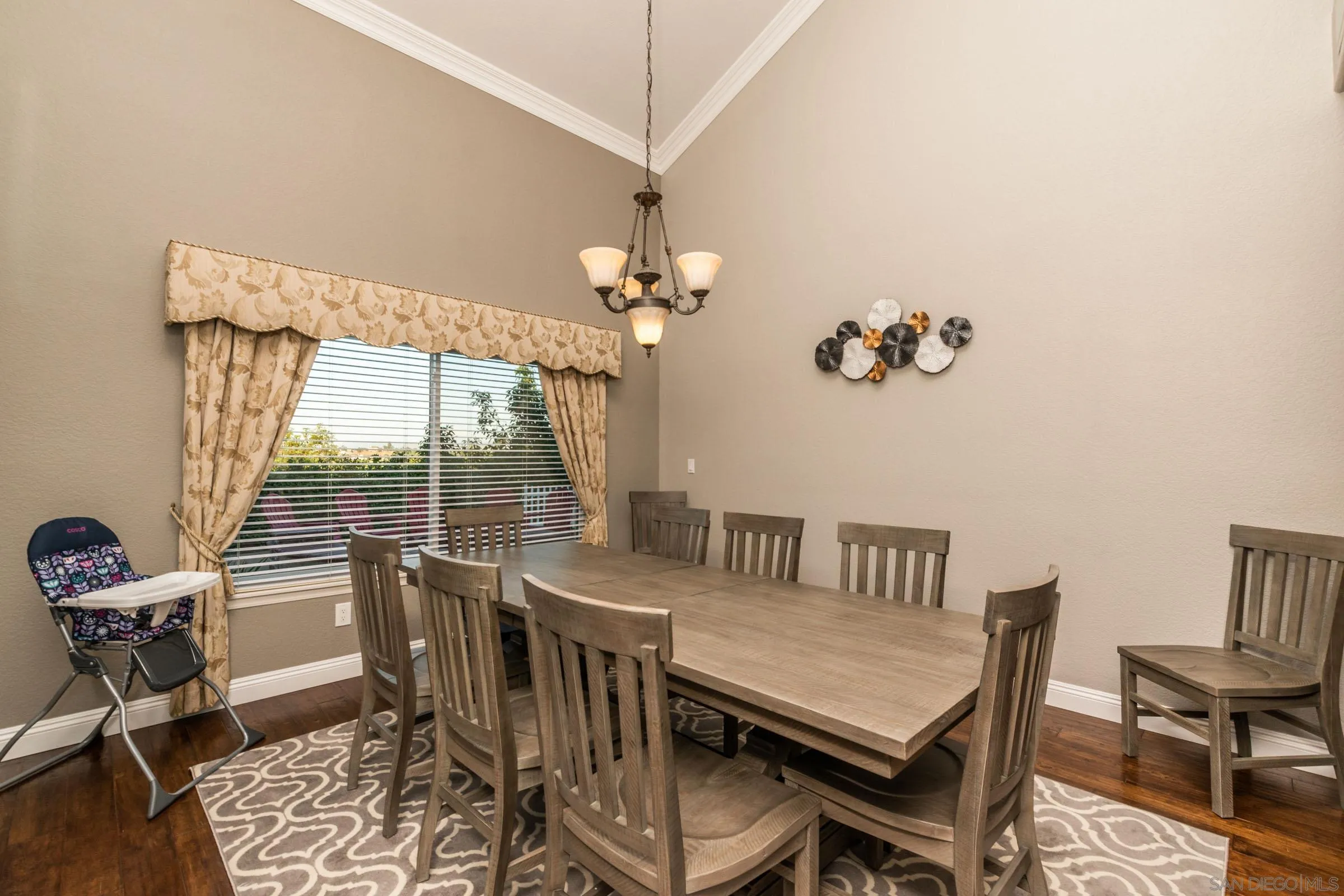 https://cdn.realtyfeed.com/cdn/127/250041901/c11c4b36fabdee7ff2a4692f290745e8.webp