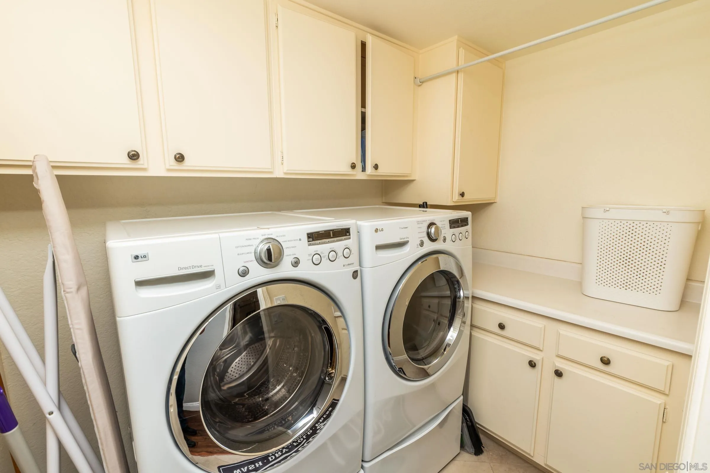https://cdn.realtyfeed.com/cdn/127/250041901/d29e5bb0c1938faf5182cb3463f39709.webp