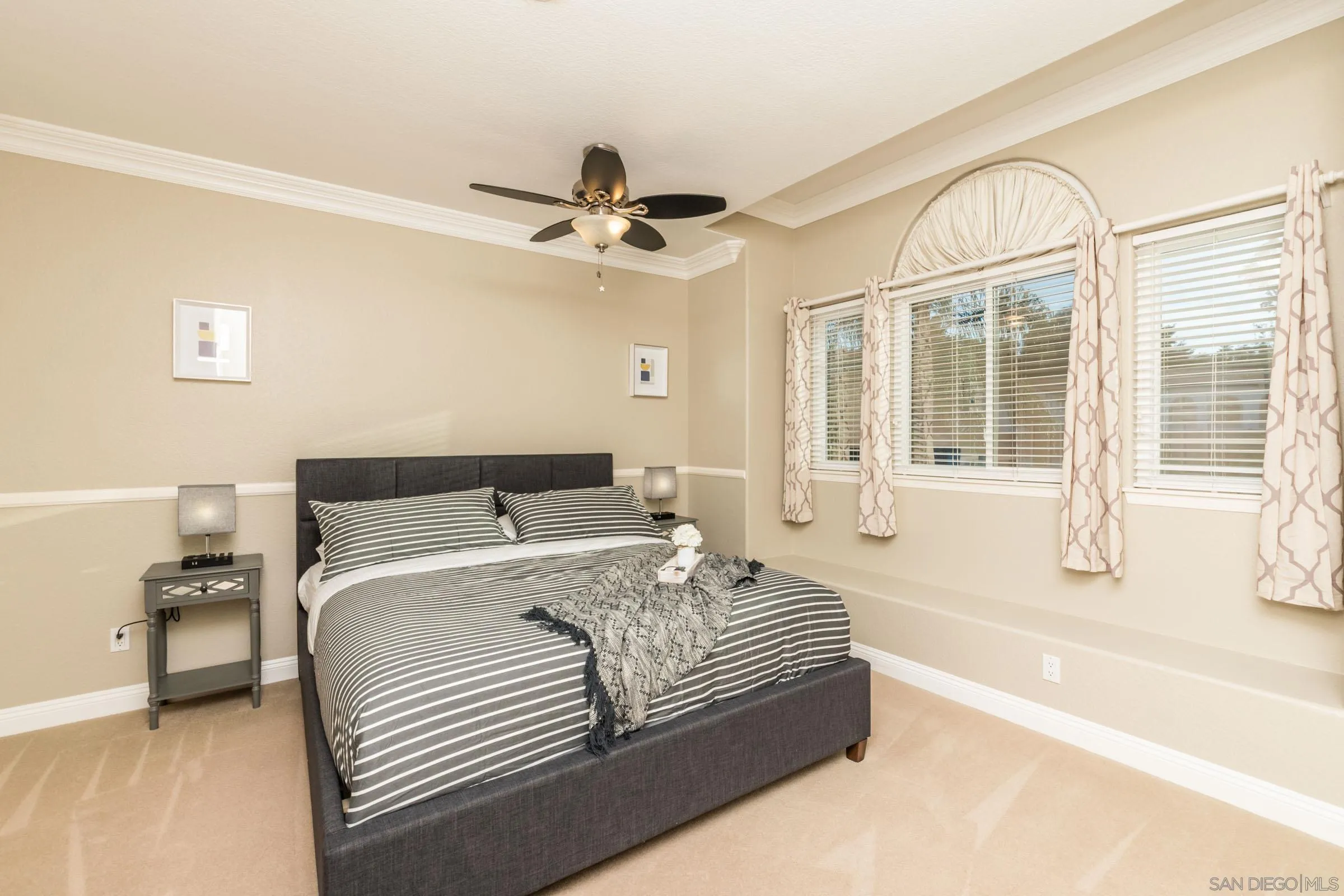 https://cdn.realtyfeed.com/cdn/127/250041901/e30abf99b86d69e7359b3c907adb3856.webp
