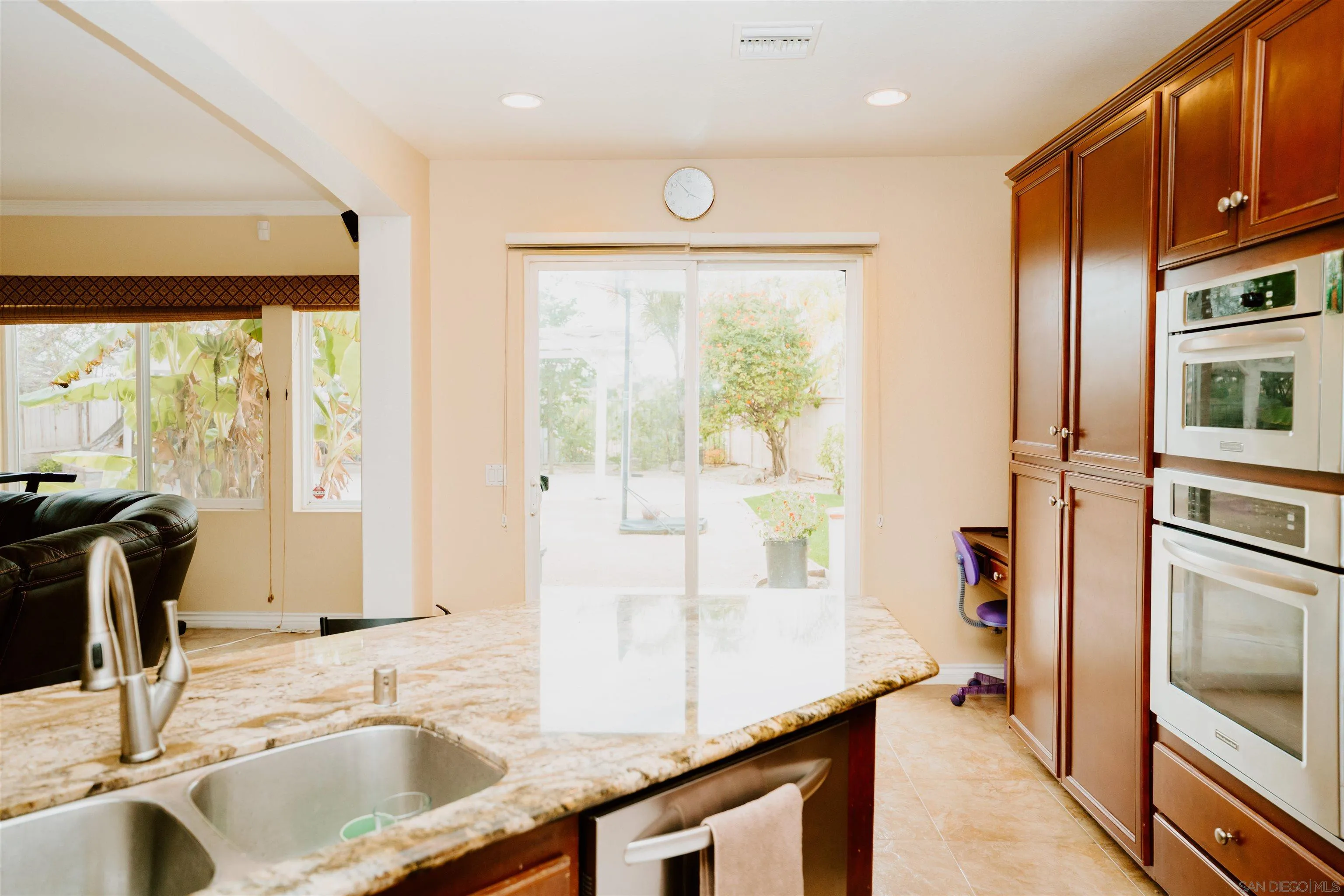 https://cdn.realtyfeed.com/cdn/127/250041910/1e4052f5f281ff7dd59b5a9d3874d9d8.webp