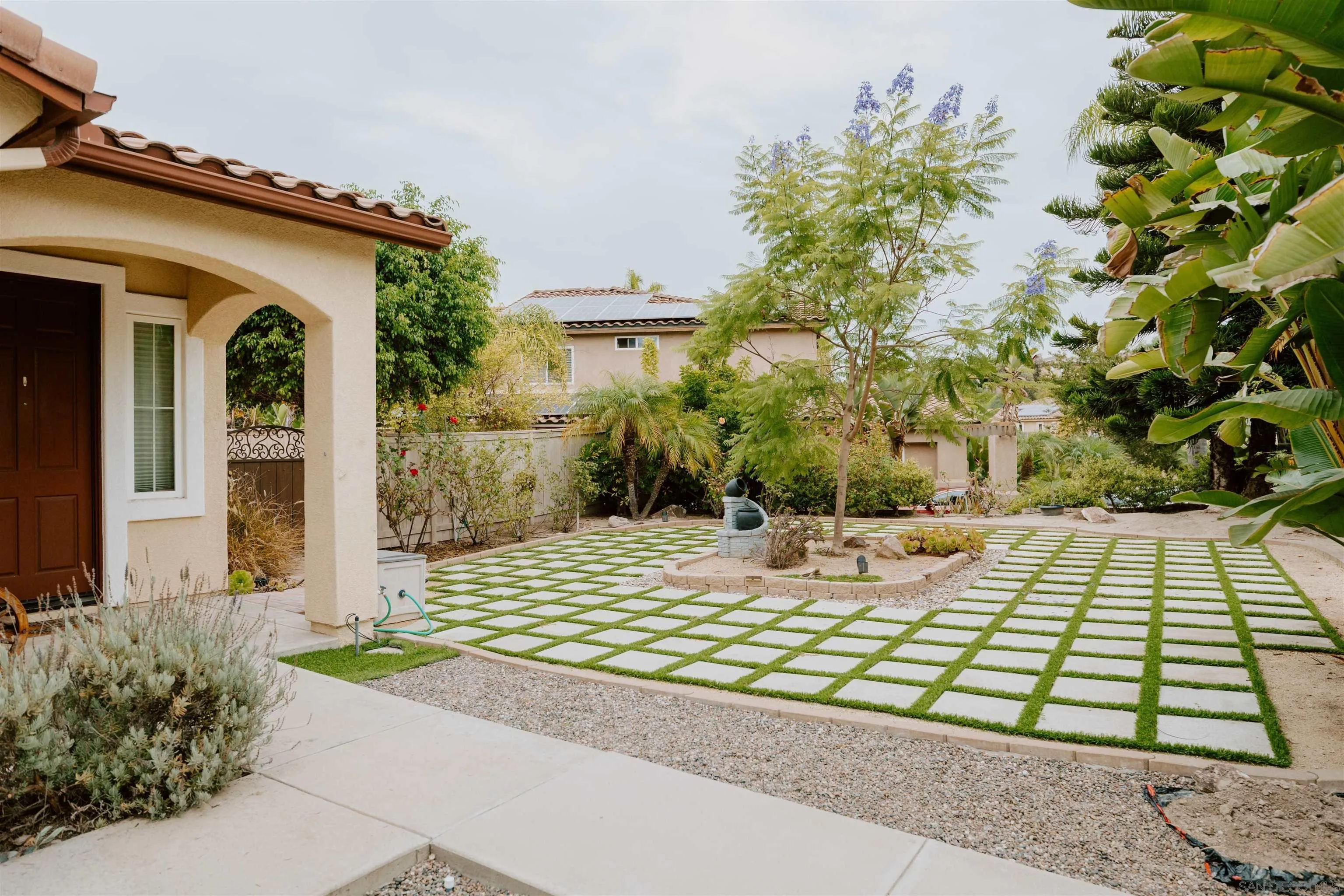 https://cdn.realtyfeed.com/cdn/127/250041910/21c9271f4dd42d73fac7ff3b6d64ef3c.webp