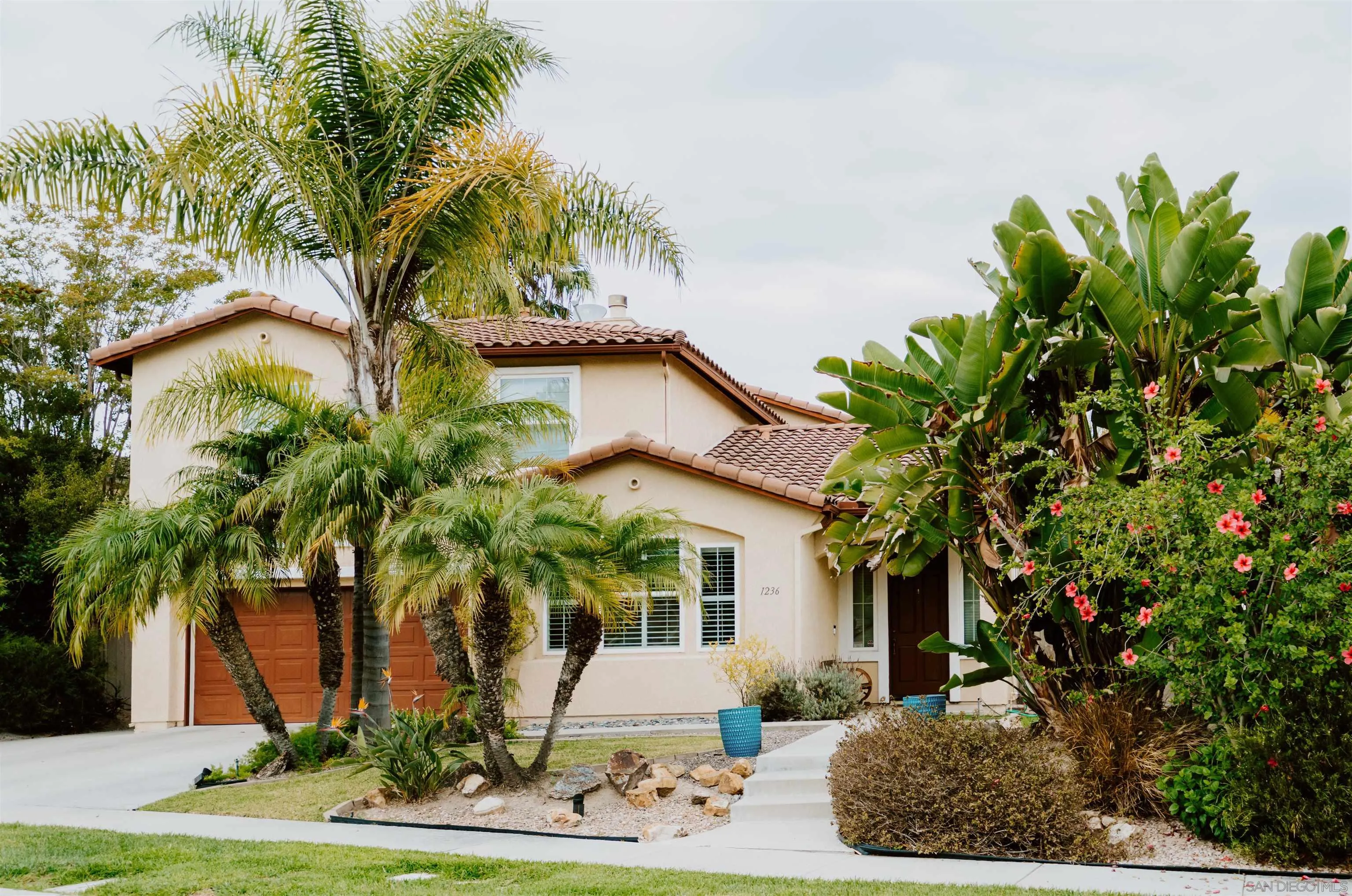 https://cdn.realtyfeed.com/cdn/127/250041910/47bc838aea9594641f03cd70eee6ac0b.webp