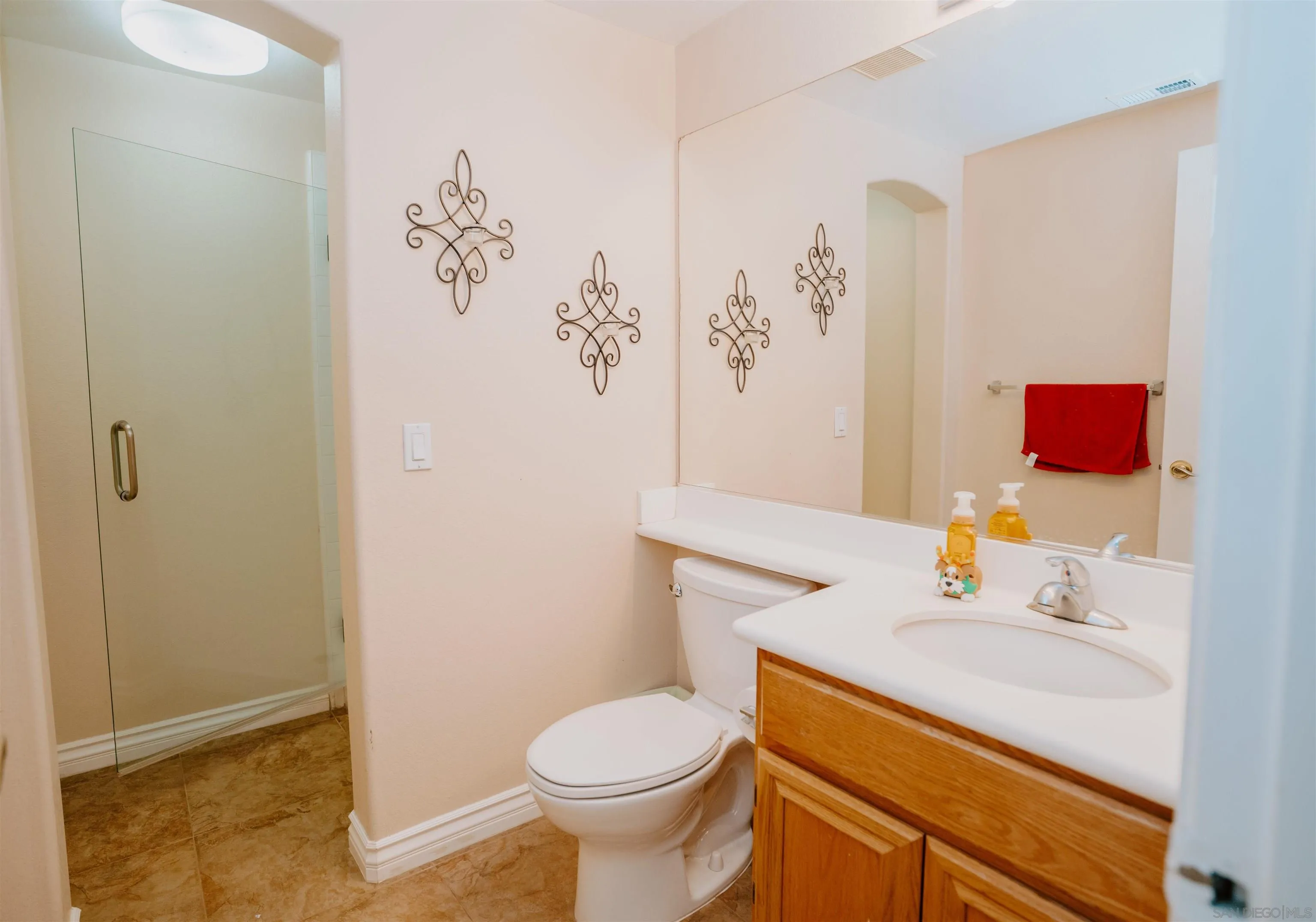 https://cdn.realtyfeed.com/cdn/127/250041910/4f4f19ad323b80c3469a4ea1efd81b2e.webp