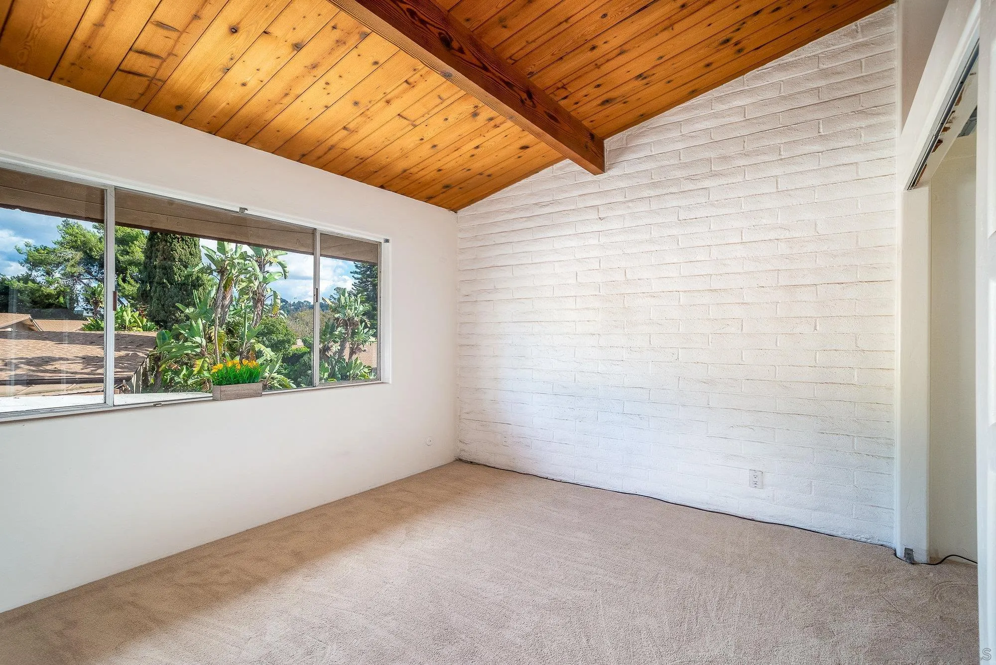 https://cdn.realtyfeed.com/cdn/127/250041912/6fc3ac79079bb5c480ce6317d0ffaaa9.webp