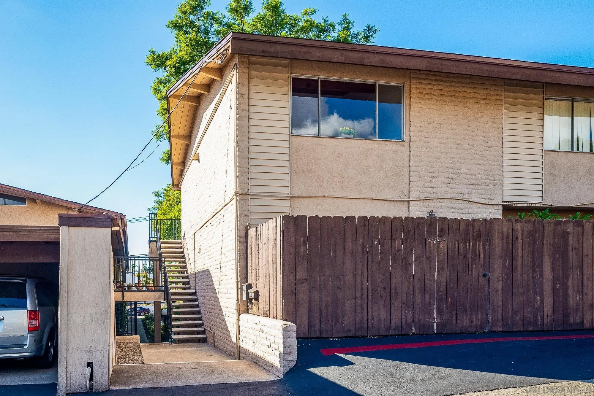 https://cdn.realtyfeed.com/cdn/127/250041912/823da3c25ac9c899feb383b665e63cb0.webp