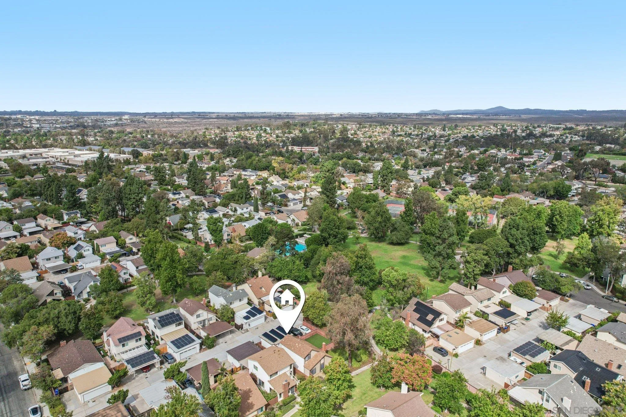 https://cdn.realtyfeed.com/cdn/127/250041913/cdf634f0ac2d2b4b7332b50e6381f8e0.webp