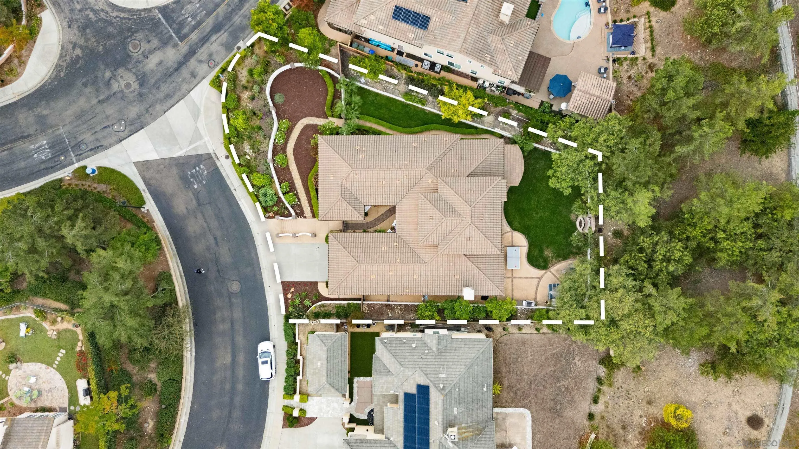 https://cdn.realtyfeed.com/cdn/127/250041918/6b5e71b97fba005c2c6ea09f890ed561.webp