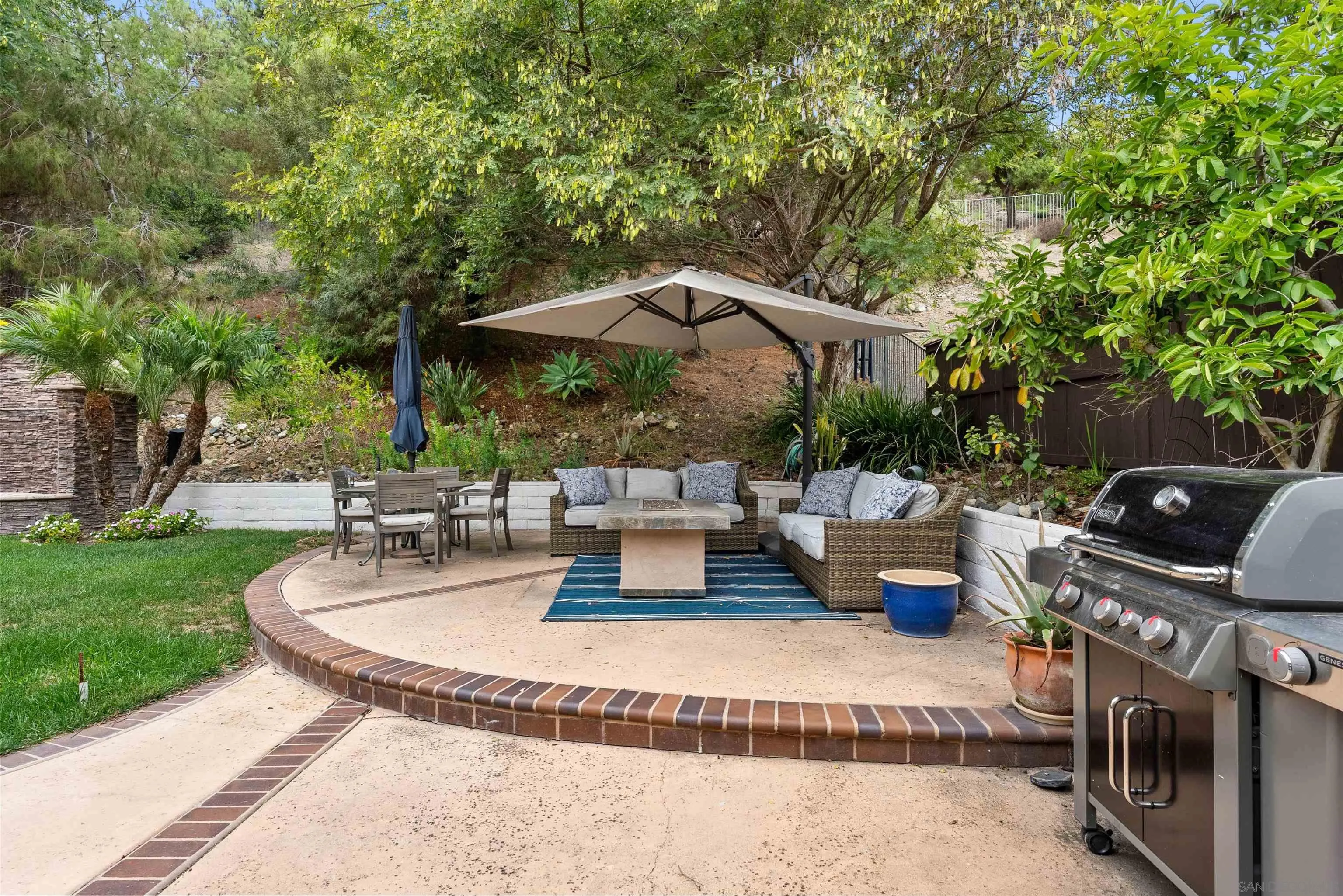 https://cdn.realtyfeed.com/cdn/127/250041918/a895d4676f02c03f823a125892cfaa27.webp