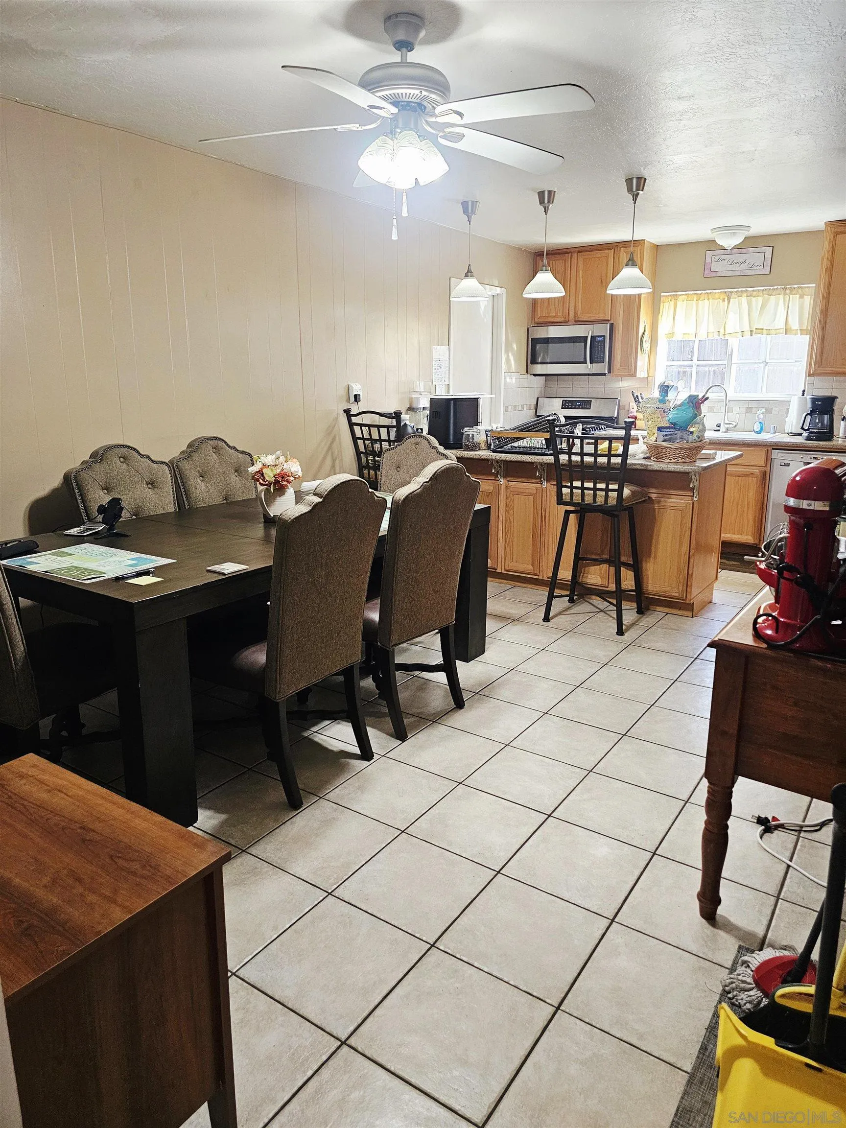 https://cdn.realtyfeed.com/cdn/127/250041919/6f83712cb6b8b738374f96c0678d612f.webp