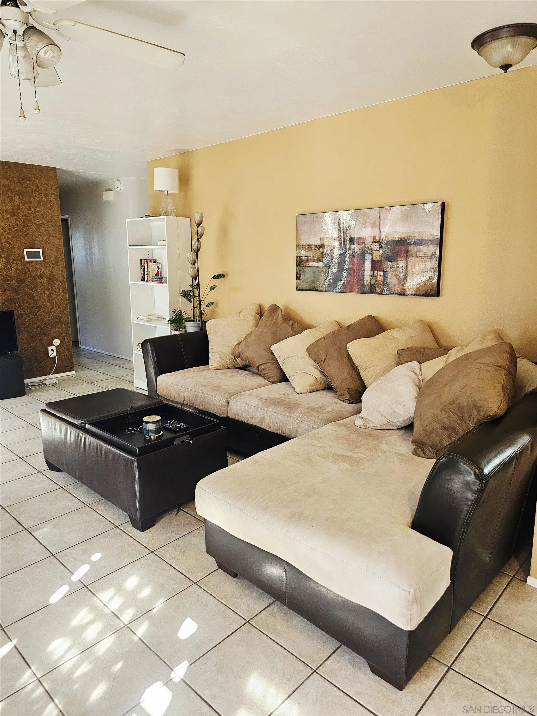 https://cdn.realtyfeed.com/cdn/127/250041919/87d6f5e1b026a57803f3f70dfc2a182a.webp