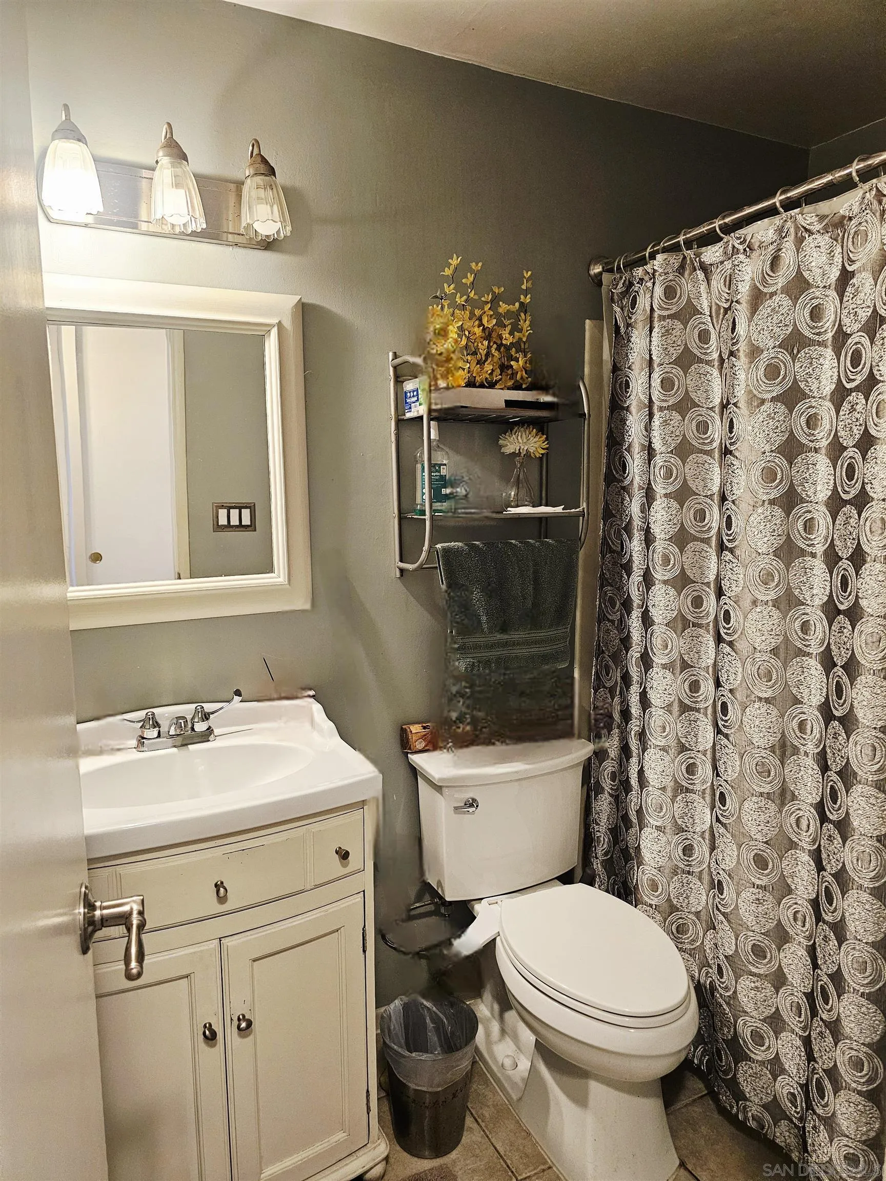 https://cdn.realtyfeed.com/cdn/127/250041919/d2aa8520221926f00d3f8df1588ff367.webp