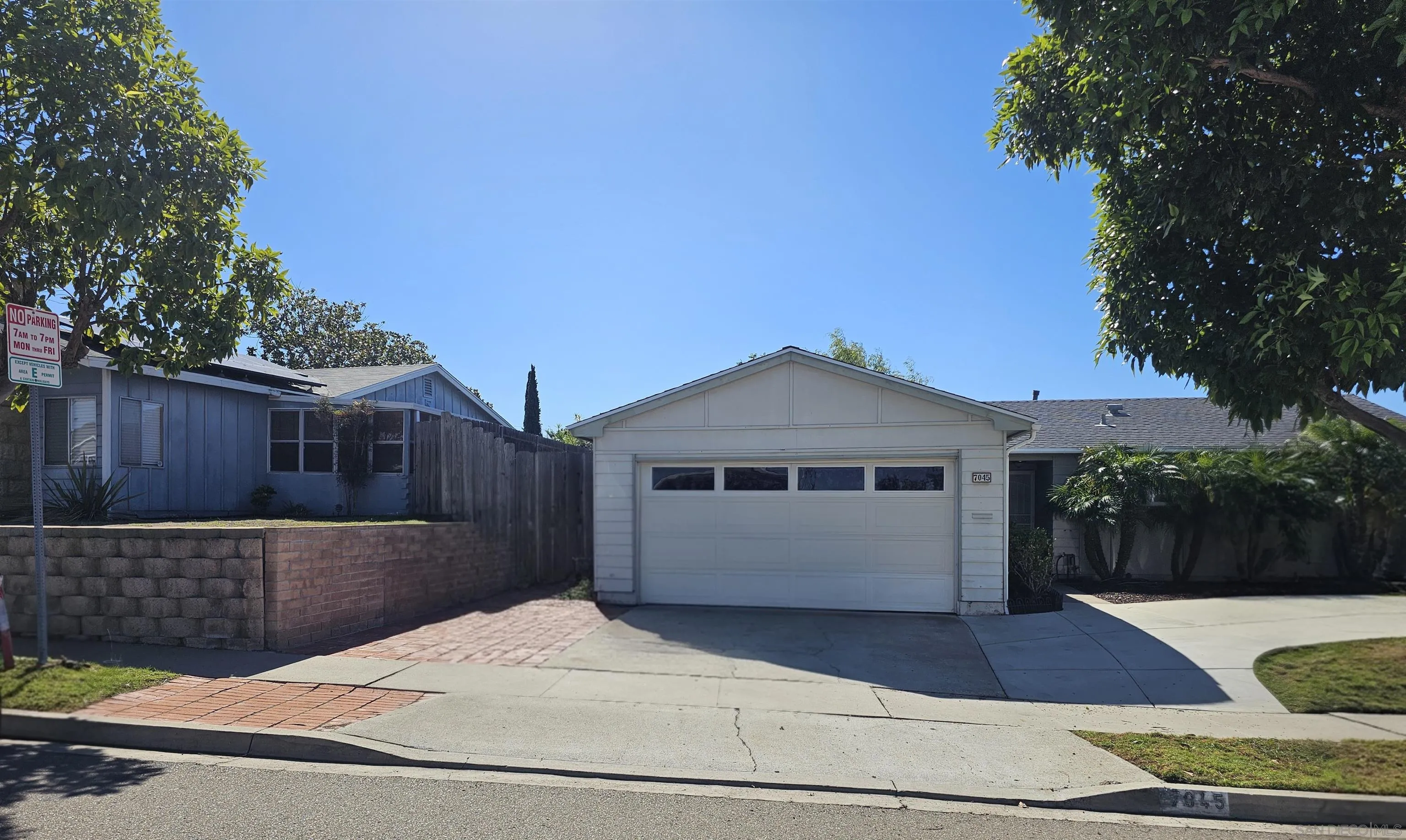 https://cdn.realtyfeed.com/cdn/127/250041919/ff0cc61df2673a67e9335ef1a0309f5d.webp