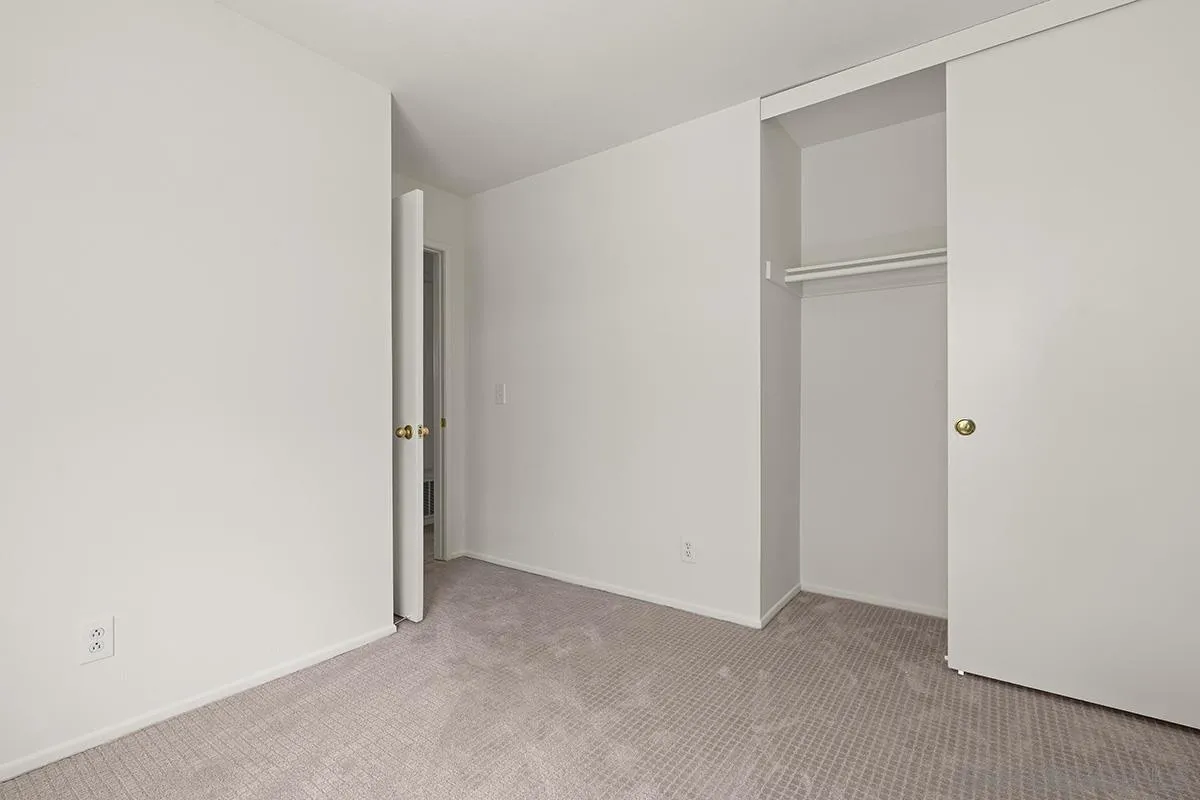 https://cdn.realtyfeed.com/cdn/127/250041925/105fd4fbd9774f0a90d95d0c20fc75d6.webp