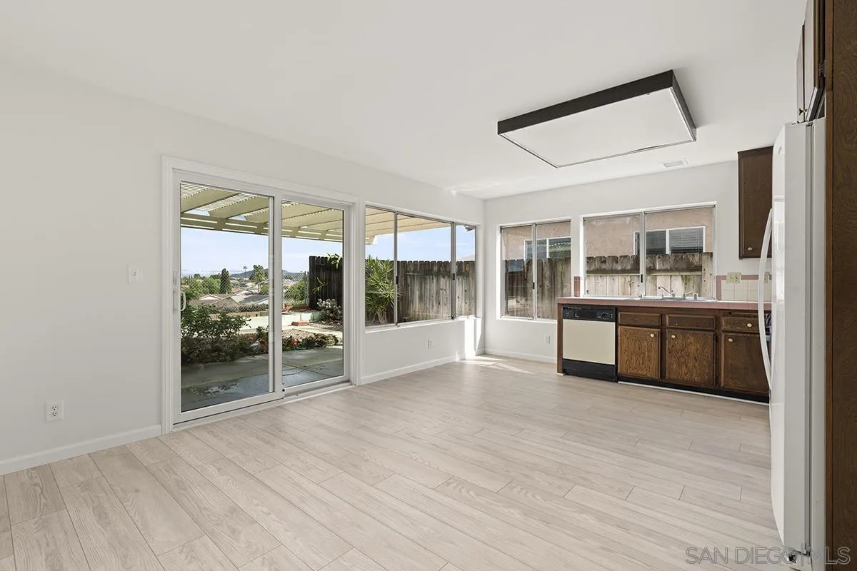 https://cdn.realtyfeed.com/cdn/127/250041925/54b714db0e8c111c3a0e1ec9c8de5836.webp
