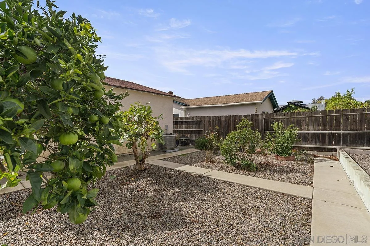 https://cdn.realtyfeed.com/cdn/127/250041925/dc5f4eb2ca6c75e6a3dd053190b6be0c.webp