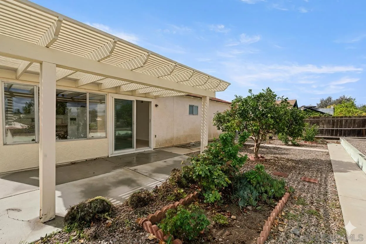 https://cdn.realtyfeed.com/cdn/127/250041925/effee4a6b033039fb8f6cb8e2cbf00ad.webp