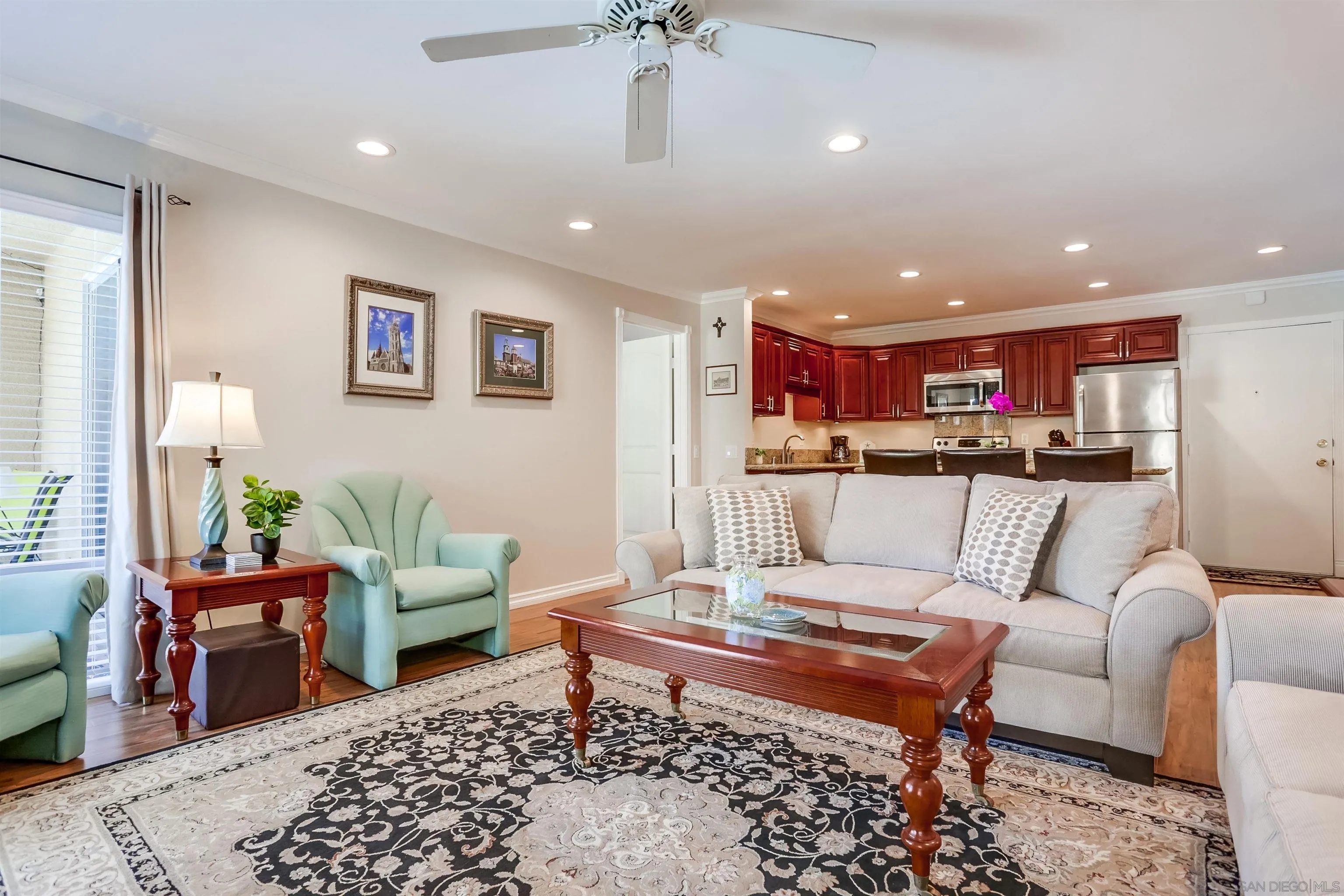 https://cdn.realtyfeed.com/cdn/127/250041927/2bff0837017441b109b78062c5e17851.webp