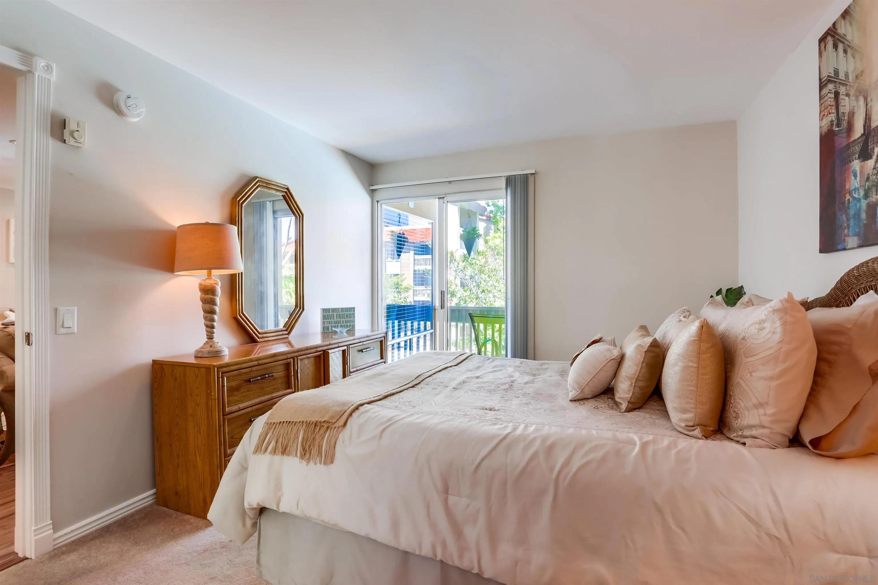 https://cdn.realtyfeed.com/cdn/127/250041927/62bf41fd103d73cb653a40400227d885.webp