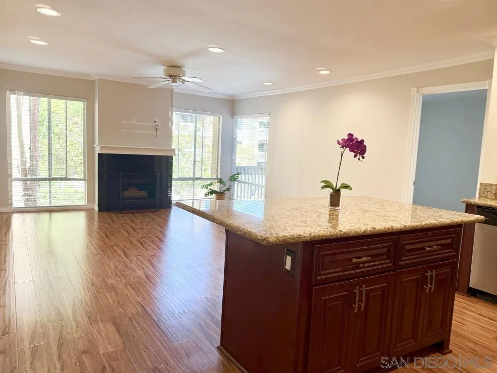 https://cdn.realtyfeed.com/cdn/127/250041927/6707cec7993f6e679fd3148c30ee7ba9.webp